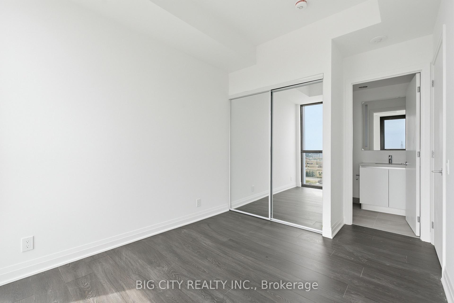 Photo 15 of Unit 1010, 25 Frederick Todd Way, Toronto, Leaside — HOMEH