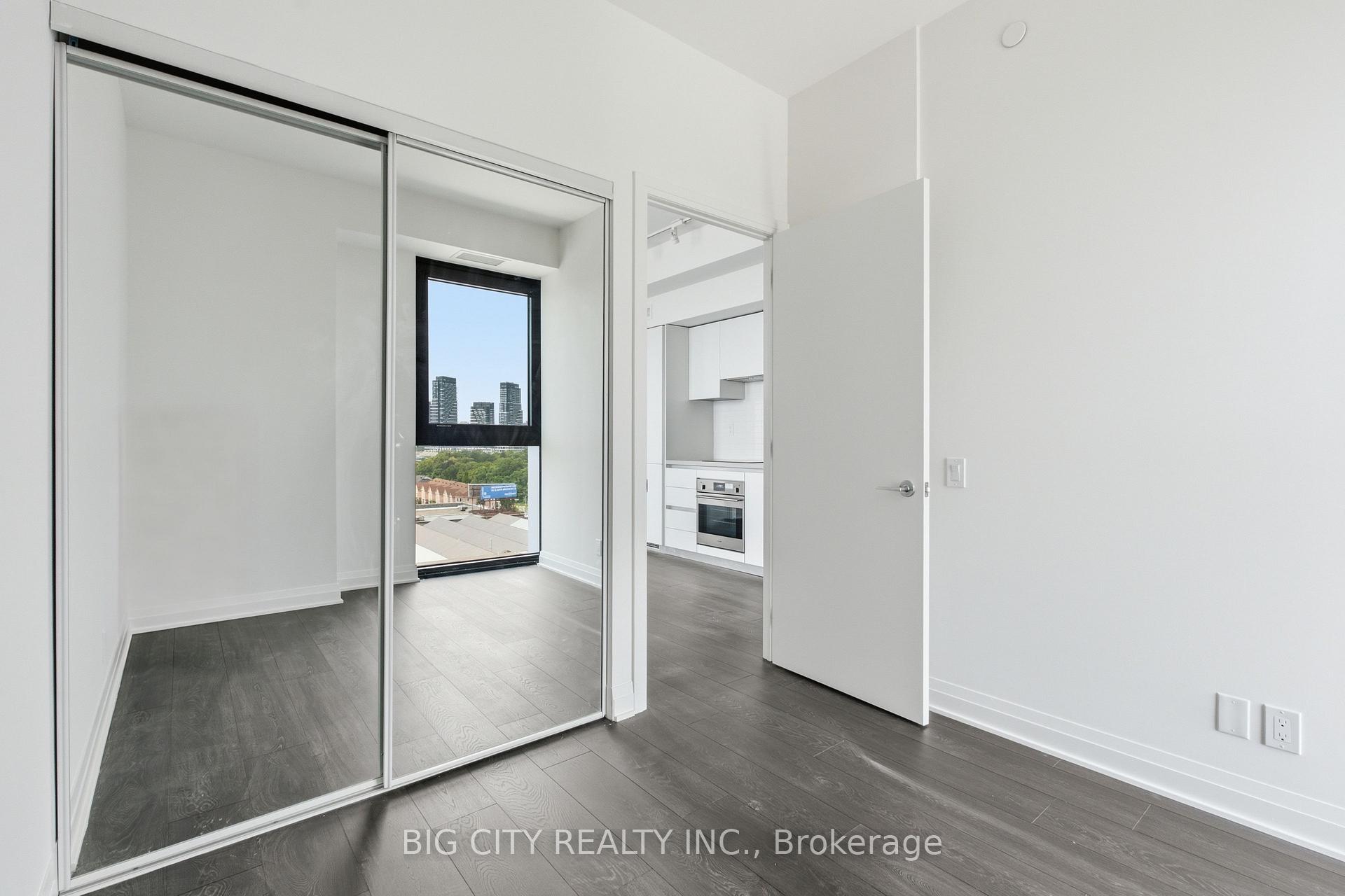 Photo 18 of Unit 1010, 25 Frederick Todd Way, Toronto, Leaside — HOMEH