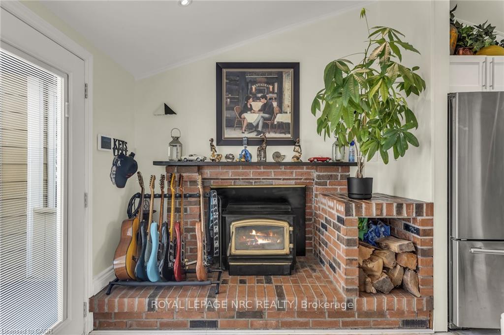 Photo 19 of 817 Lakeshore Road, Haldimand — HOMEH