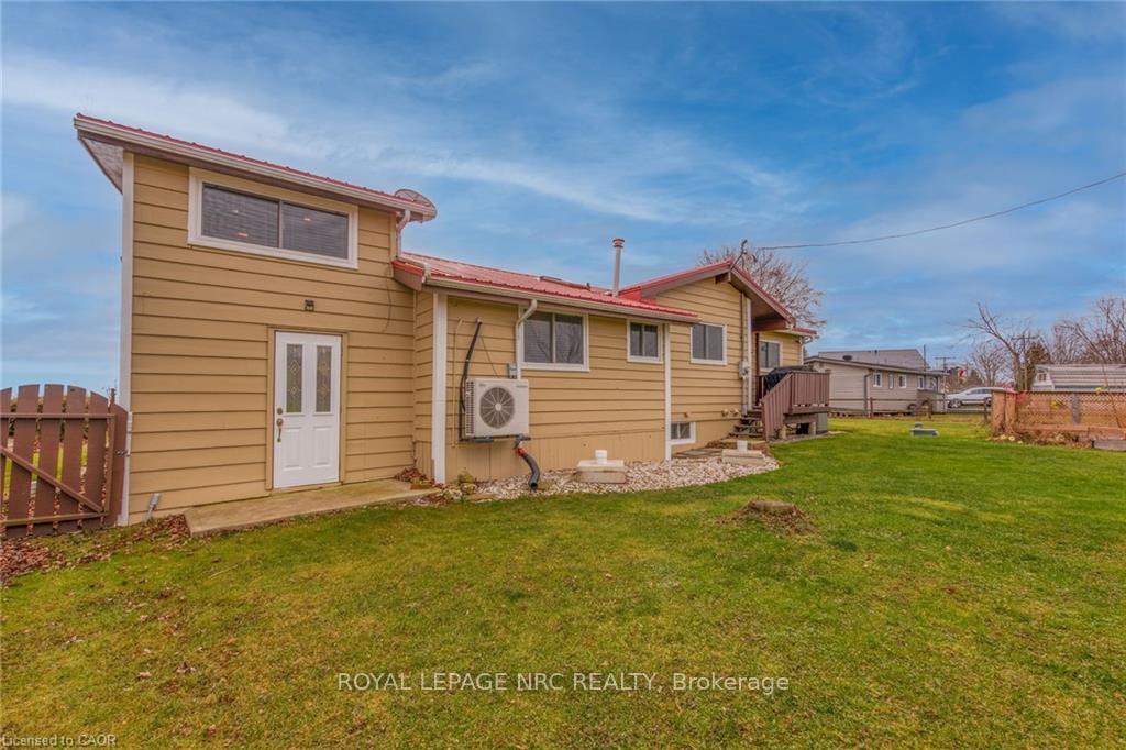 Photo 33 of 817 Lakeshore Road, Haldimand — HOMEH