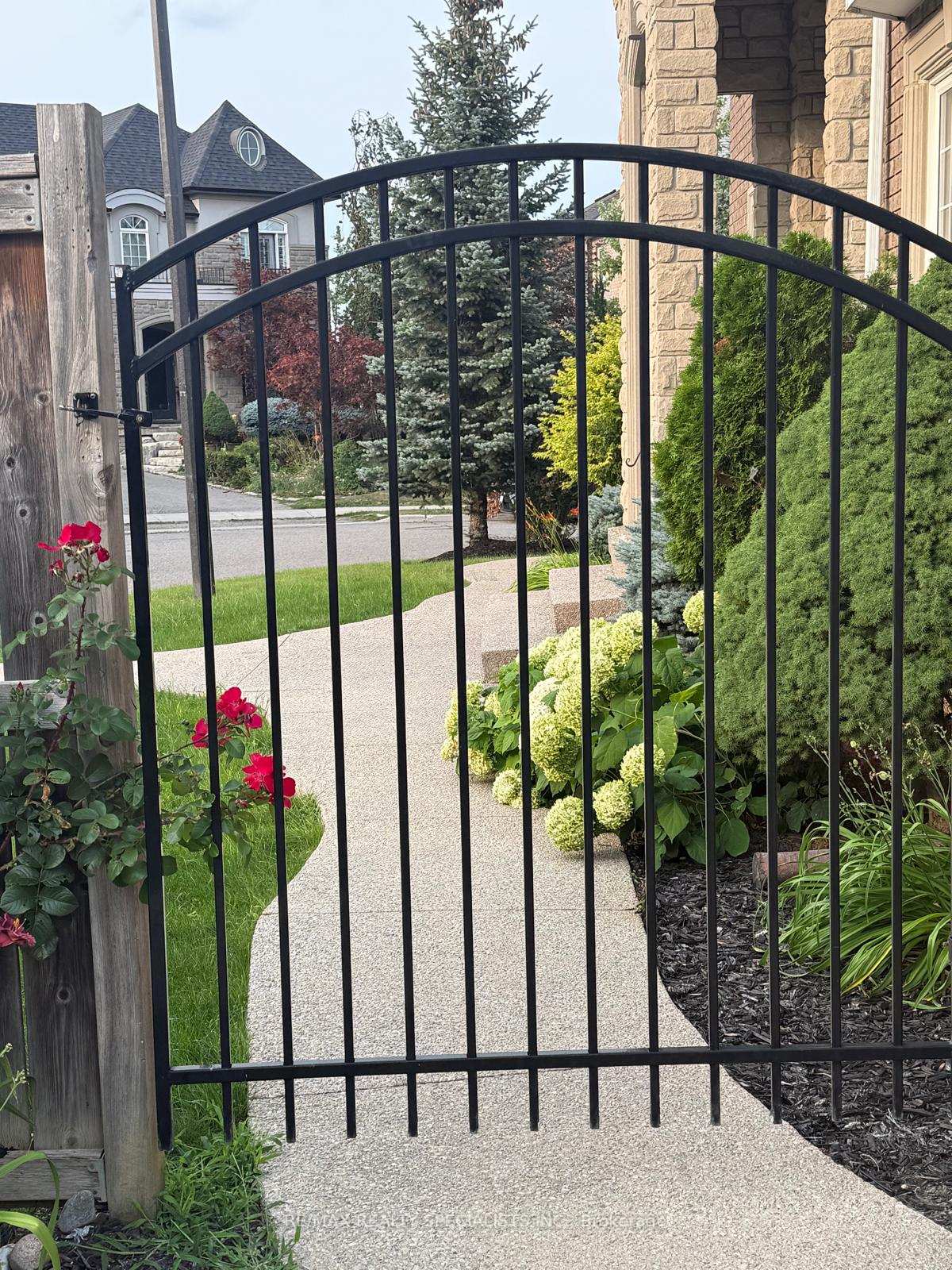 Photo 12 of 12 Donherb Crescent, Caledon, Rural Caledon — HOMEH