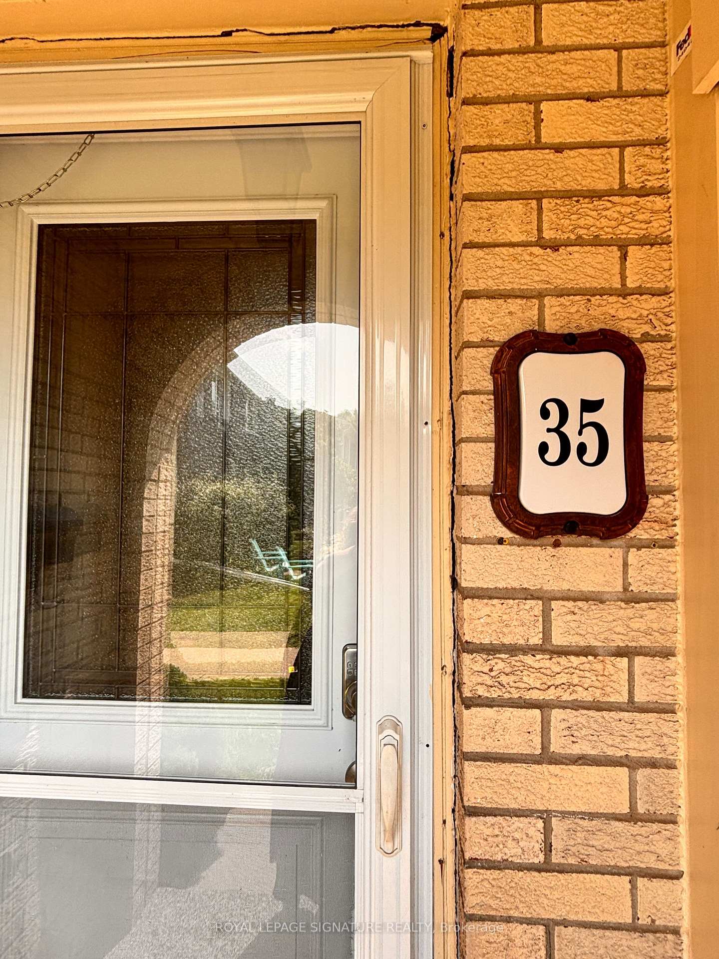 Photo 16 of Unit 35, 41 Nadia Place, Oakville, College Park — HOMEH