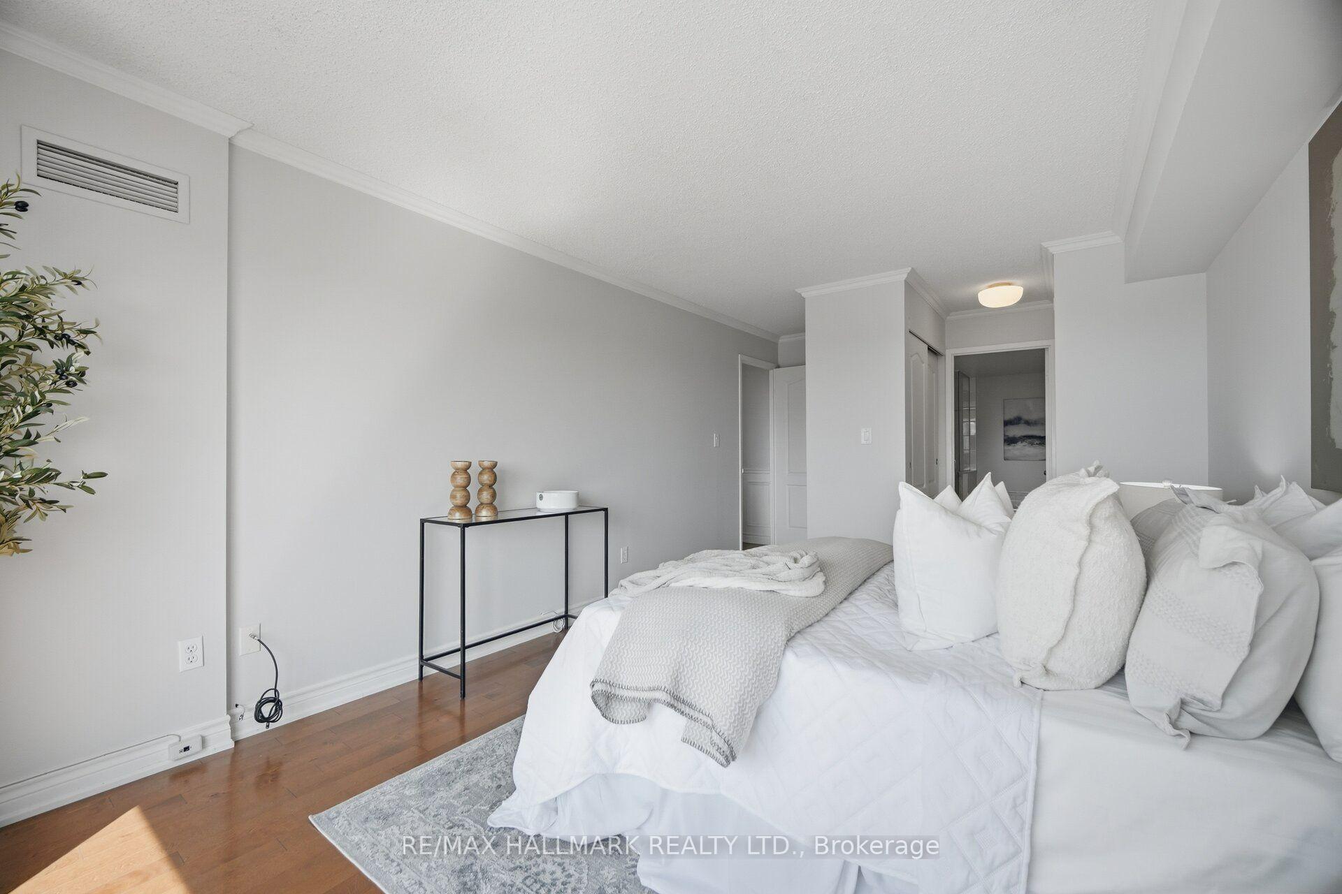 Photo 19 of Unit 1005, 712 Rossland Road E, Whitby, Pringle Creek — HOMEH