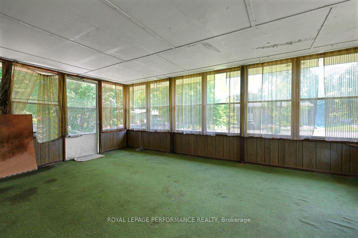Photo 8 of 2707 Ulster Crescent, Ottawa, Riverside Park — HOMEH