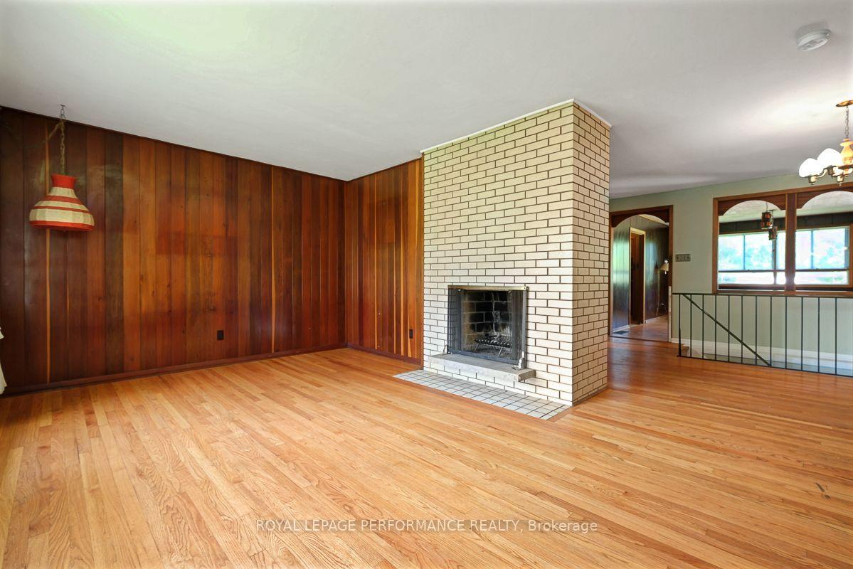 Photo 14 of 2707 Ulster Crescent, Ottawa, Riverside Park — HOMEH
