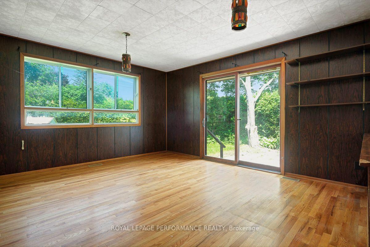Photo 20 of 2707 Ulster Crescent, Ottawa, Riverside Park — HOMEH