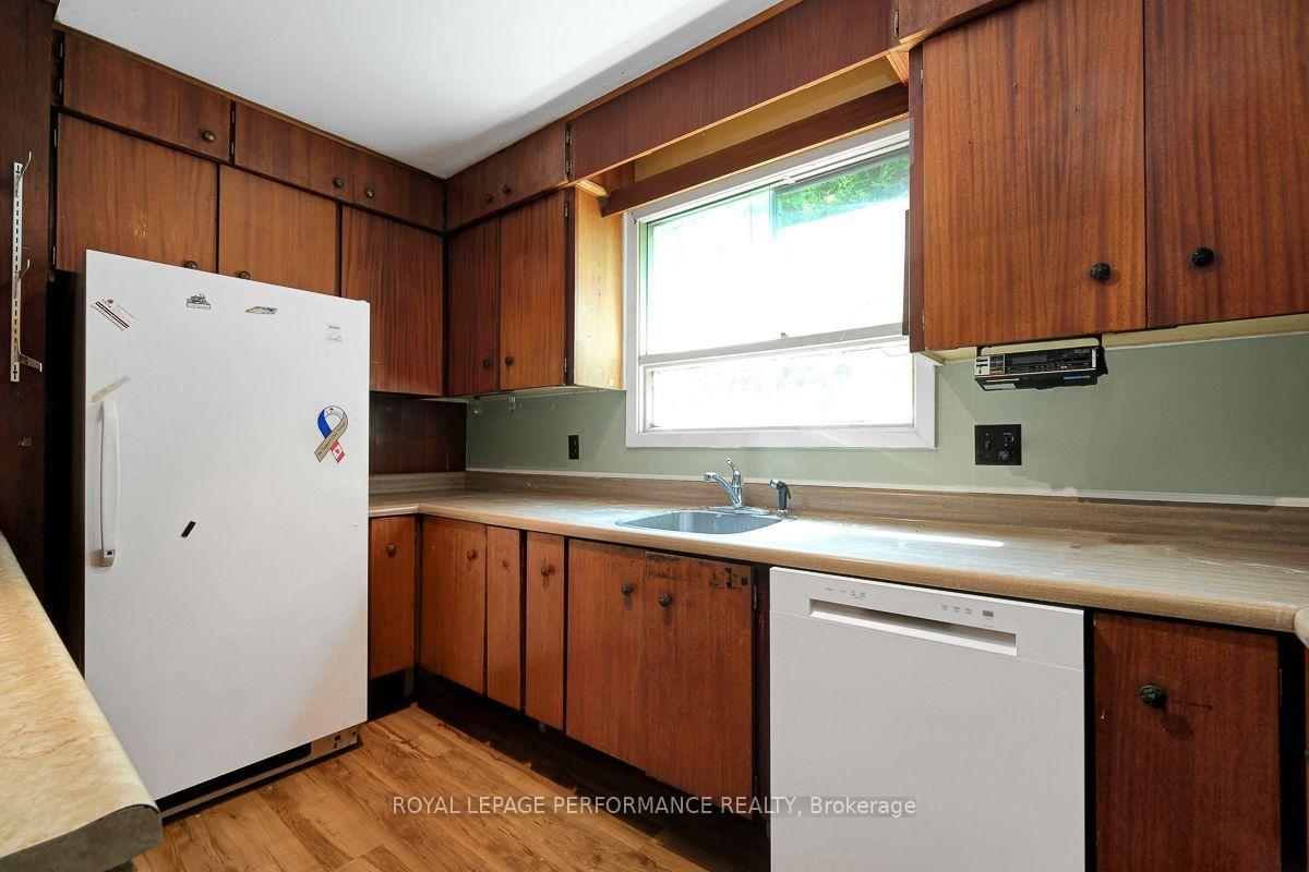 Photo 23 of 2707 Ulster Crescent, Ottawa, Riverside Park — HOMEH