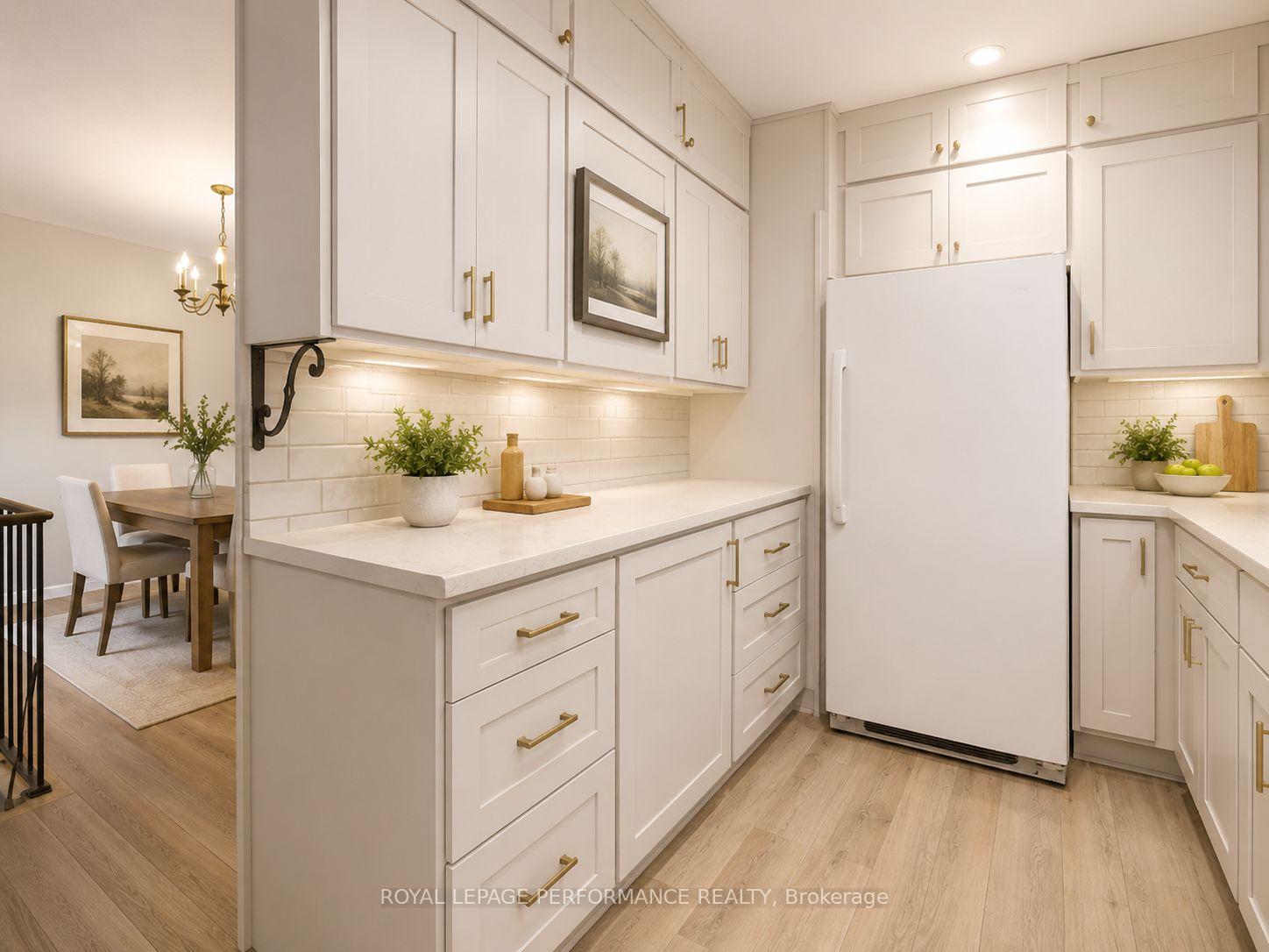 Photo 26 of 2707 Ulster Crescent, Ottawa, Riverside Park — HOMEH