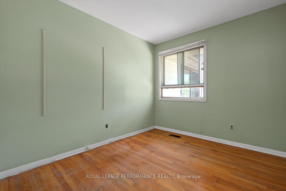 Photo 35 of 2707 Ulster Crescent, Ottawa, Riverside Park — HOMEH