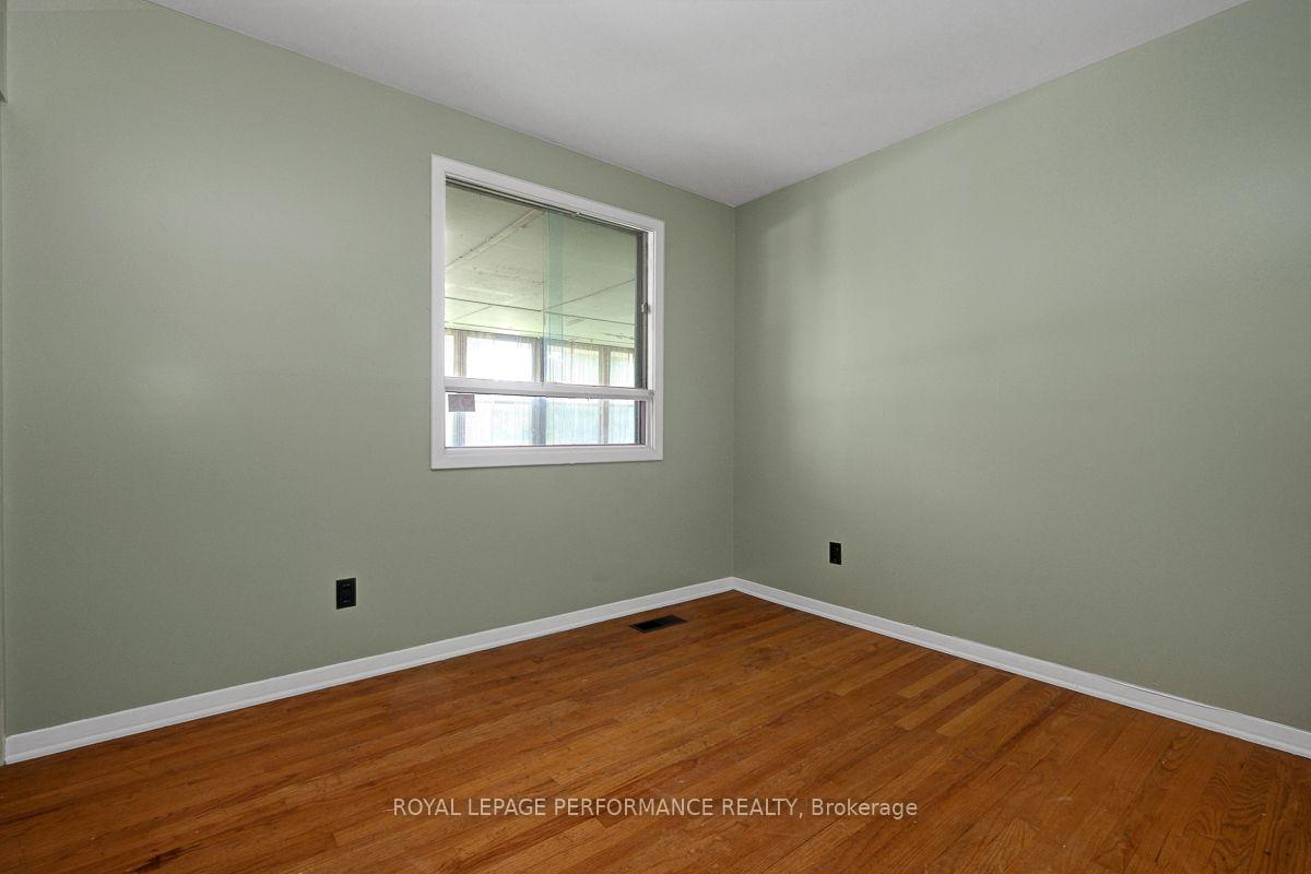 Photo 36 of 2707 Ulster Crescent, Ottawa, Riverside Park — HOMEH