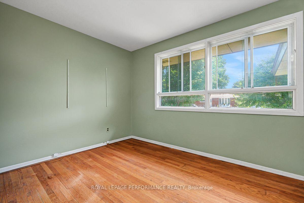 Photo 37 of 2707 Ulster Crescent, Ottawa, Riverside Park — HOMEH