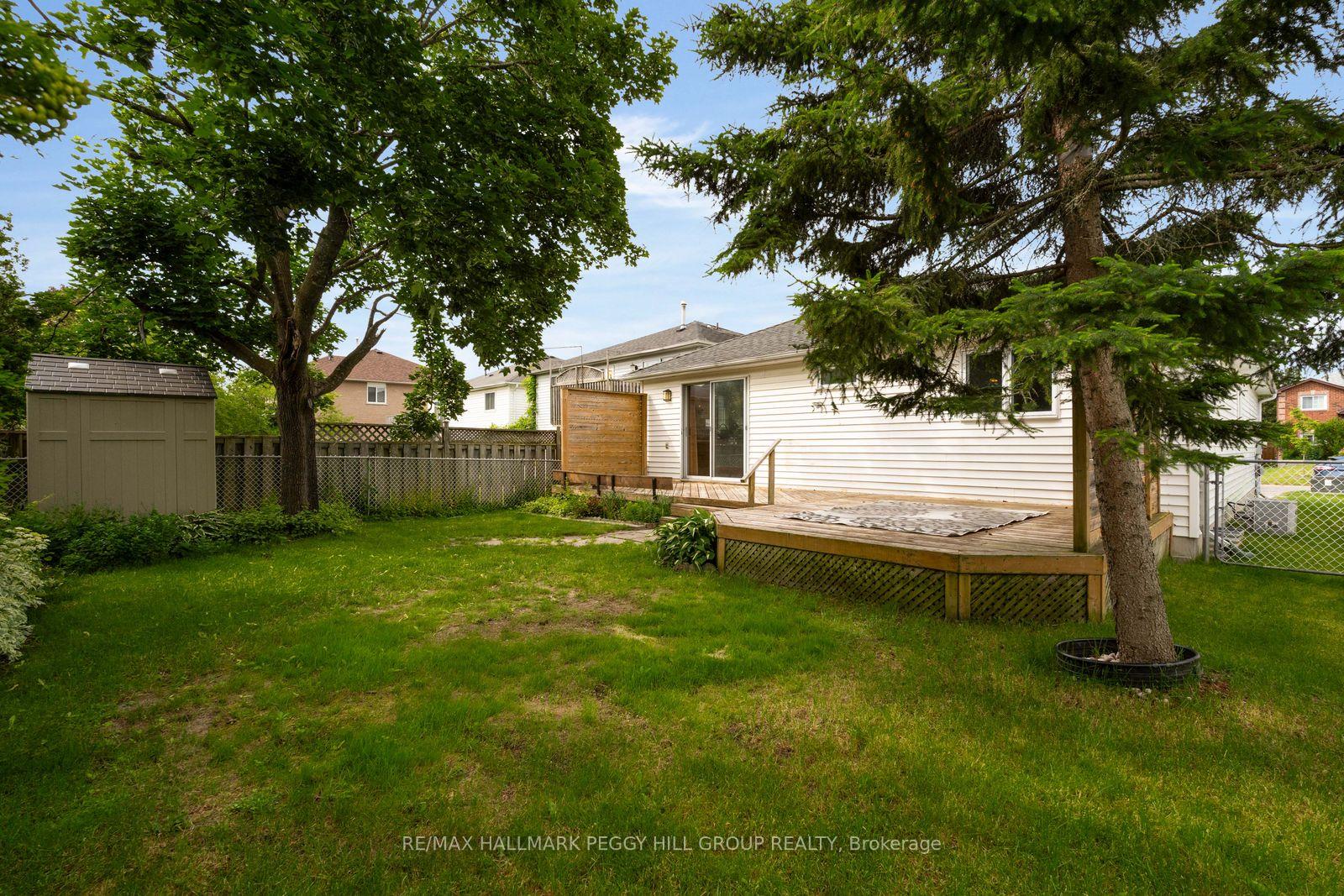 Photo 13 of 27 Finlay Road, Barrie, West Bayfield — HOMEH