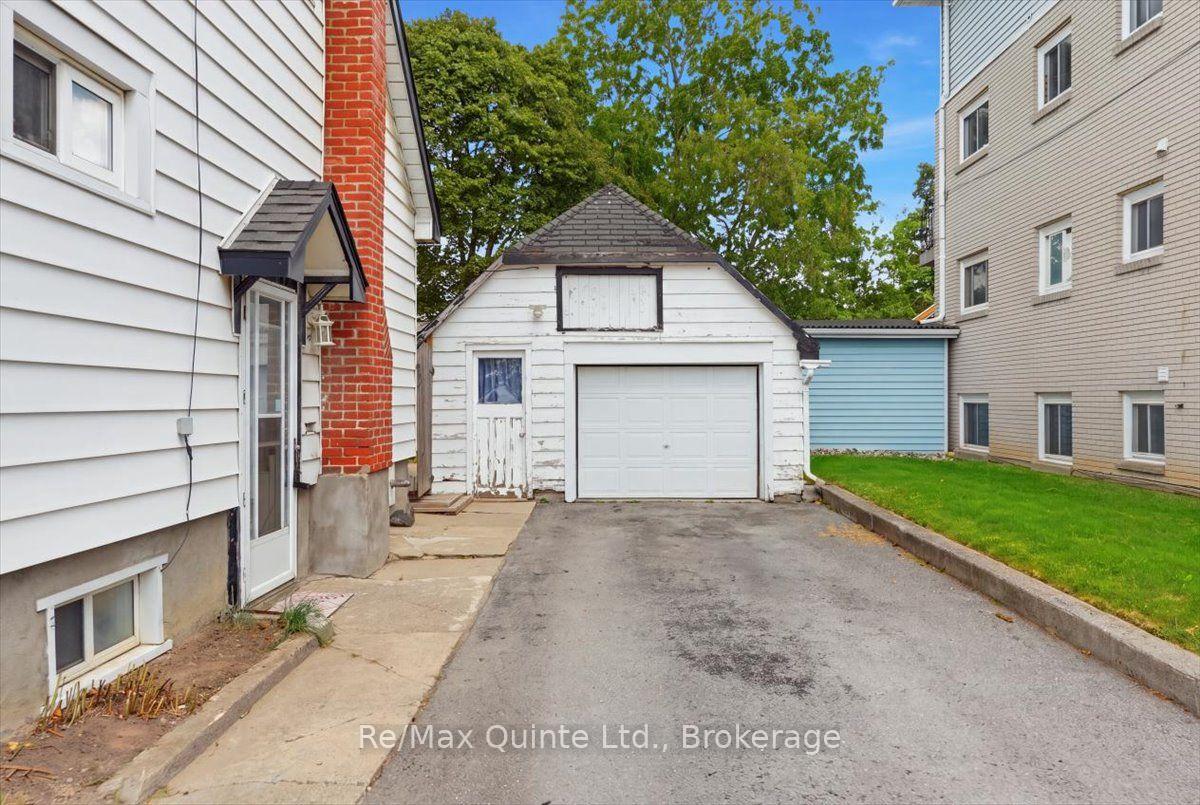 Photo 24 of 159 Lingham Street, Belleville, Belleville Ward — HOMEH