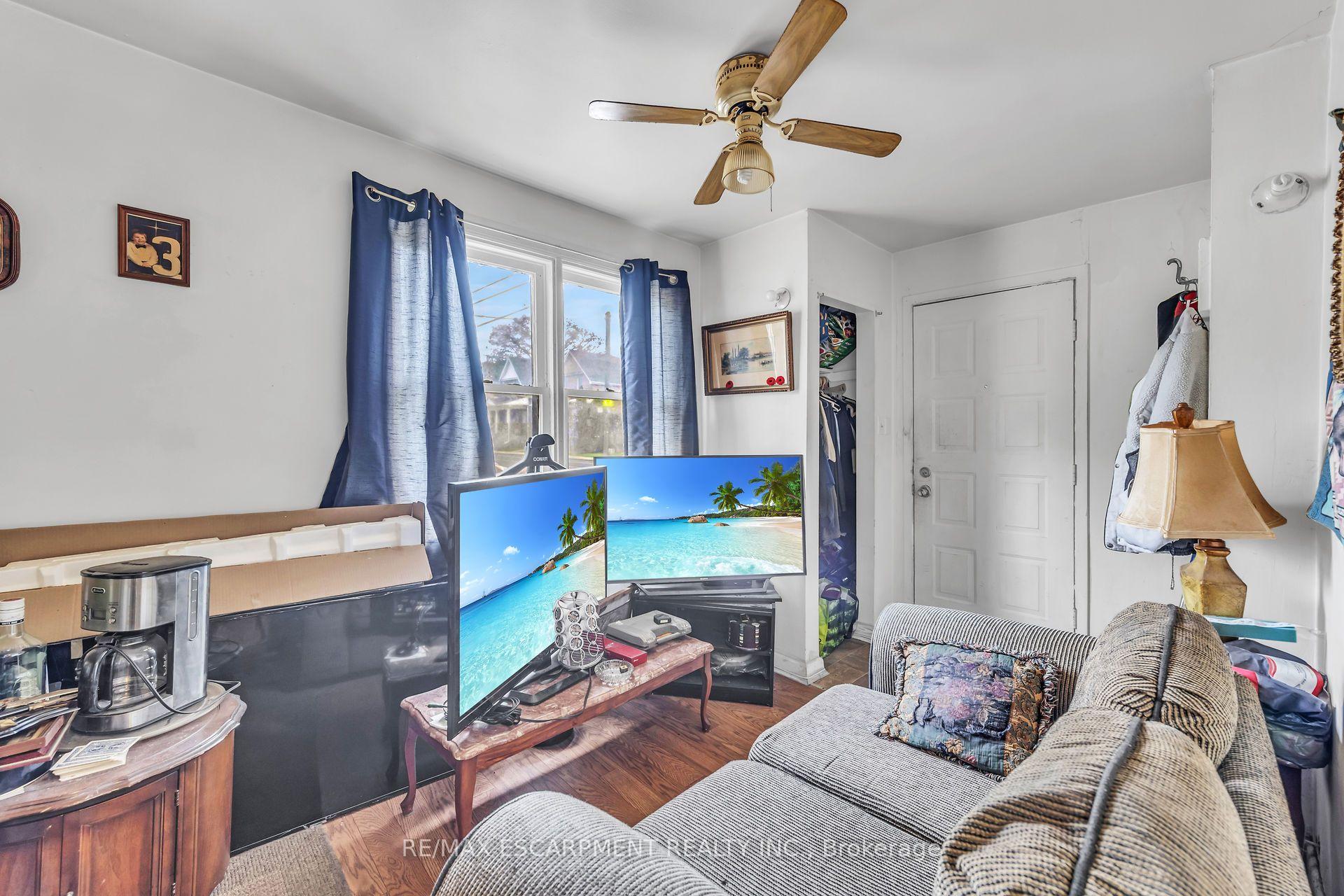 Photo 10 of 1367 Cannon Street E, Hamilton, Crown Point — HOMEH