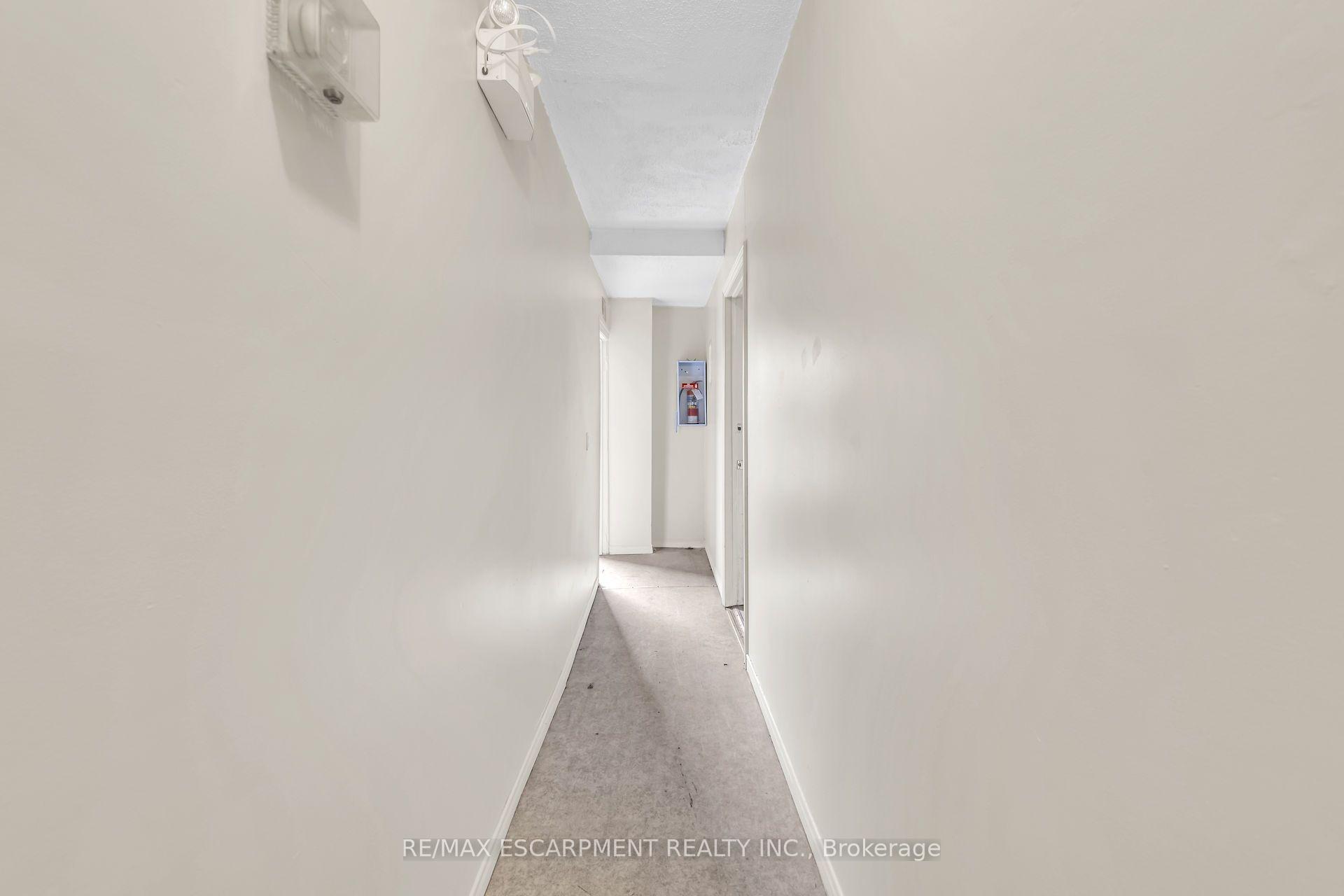 Photo 12 of 1367 Cannon Street E, Hamilton, Crown Point — HOMEH