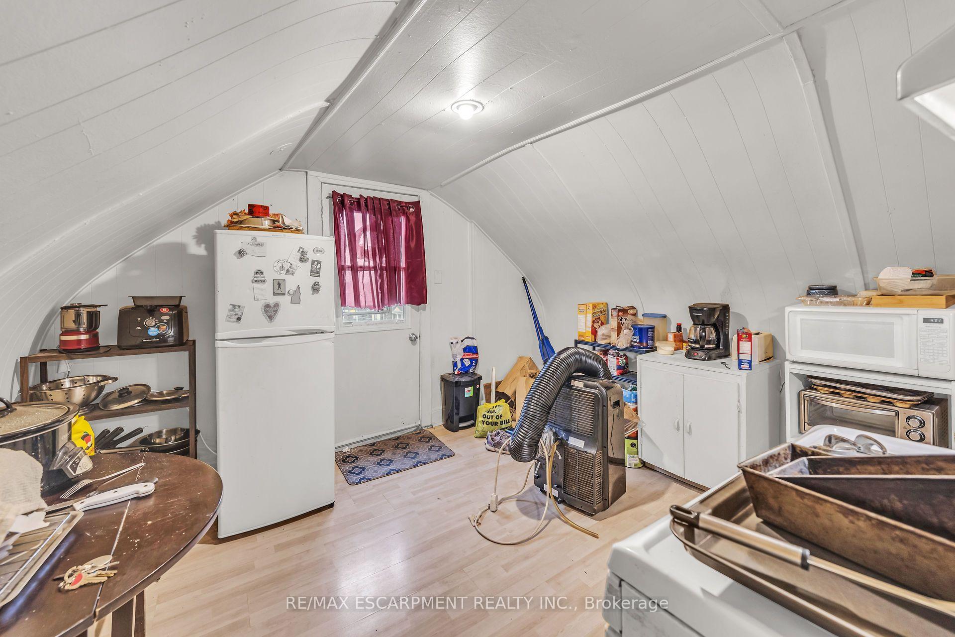 Photo 30 of 1367 Cannon Street E, Hamilton, Crown Point — HOMEH