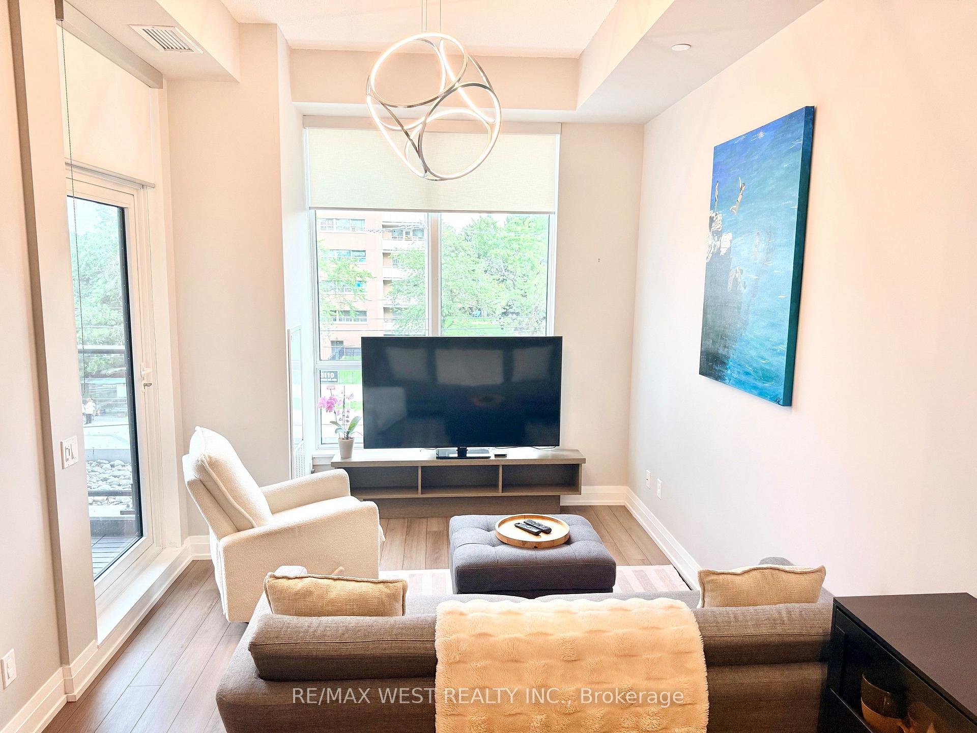 Photo 3 of Unit 210, 3121 Sheppard Avenue E, Scarborough, Tam O'Shanter-Sullivan — HOMEH