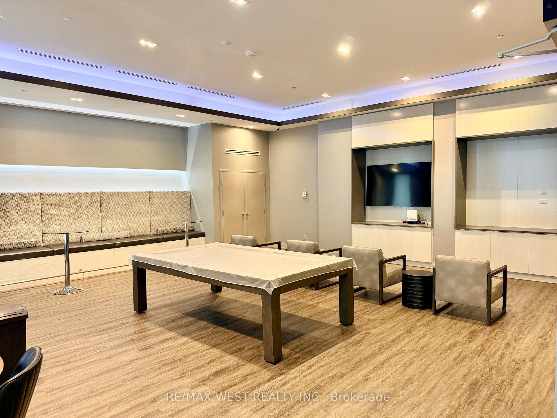 Photo 12 of Unit 210, 3121 Sheppard Avenue E, Scarborough, Tam O'Shanter-Sullivan — HOMEH