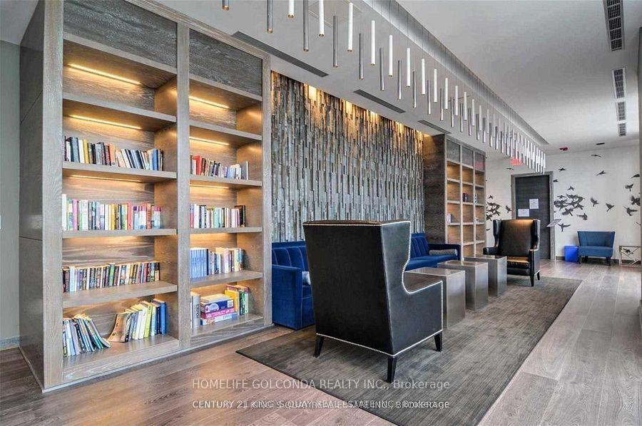 Photo 5 of Unit 905, 1080 Bay Street, Toronto, Bay Street Corridor — HOMEH