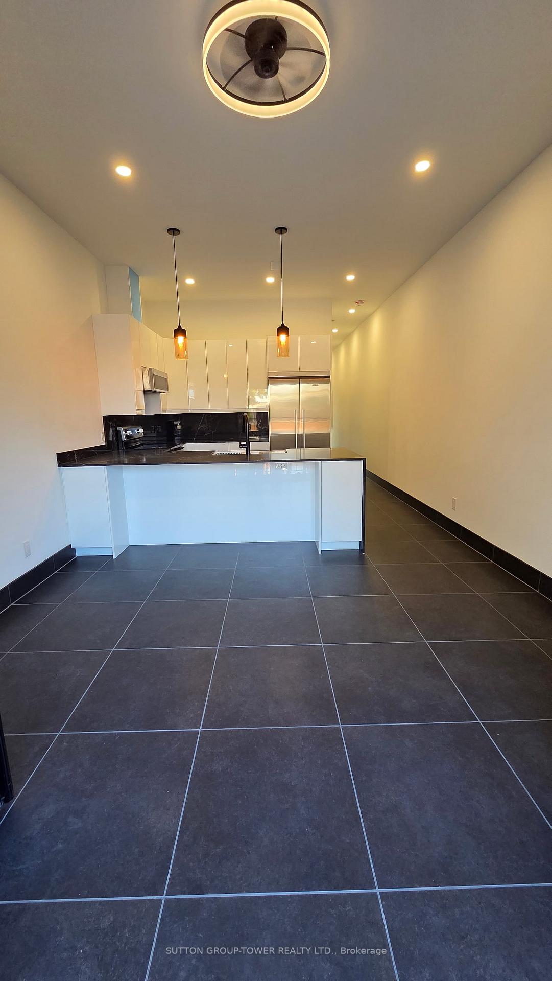 Photo 4 of Unit #3, 105 Campbell Avenue, Toronto, Dovercourt-Wallace Emerson-Junction — HOMEH