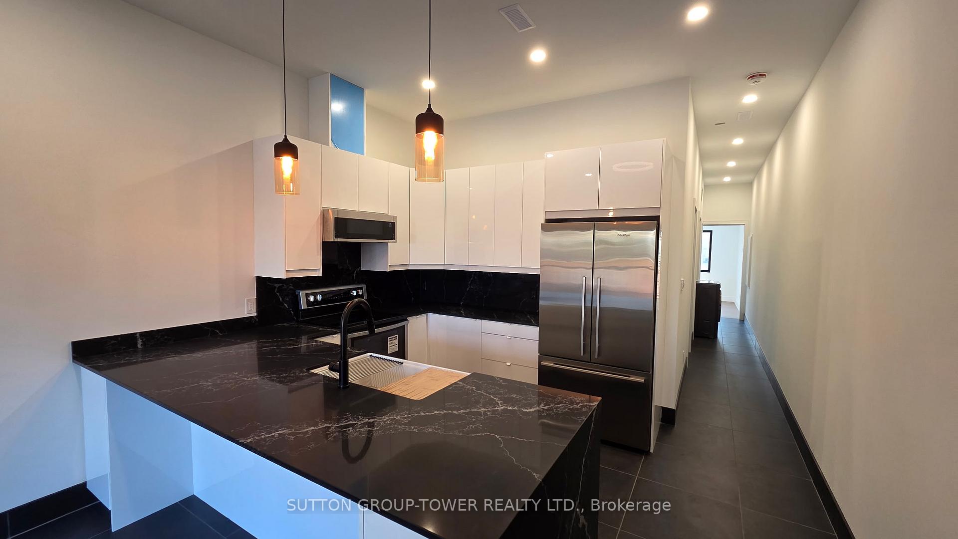 Photo 6 of Unit #3, 105 Campbell Avenue, Toronto, Dovercourt-Wallace Emerson-Junction — HOMEH