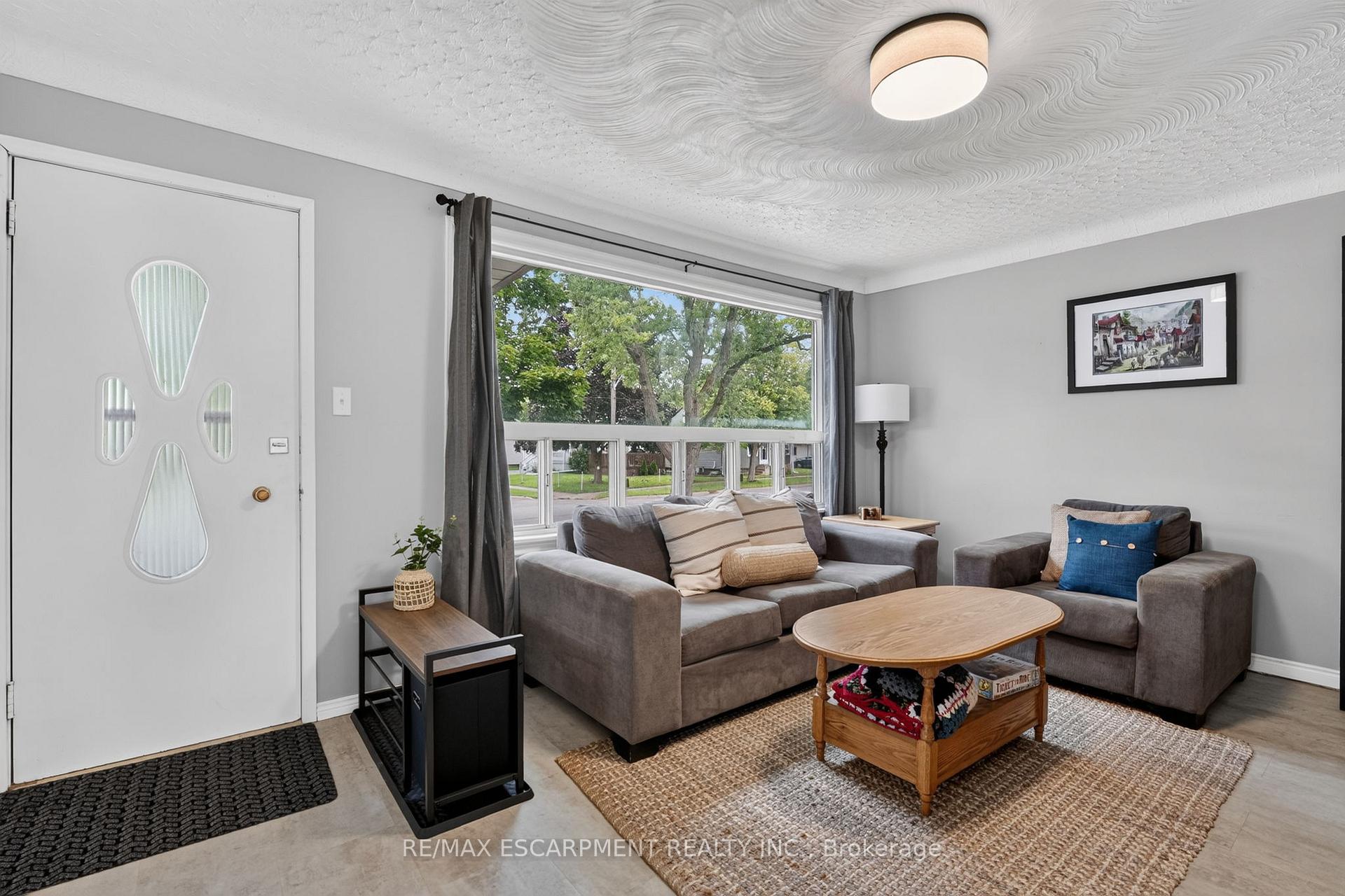 Photo 7 of 333 Simpson Avenue, Welland, Lincoln/Crowland — HOMEH