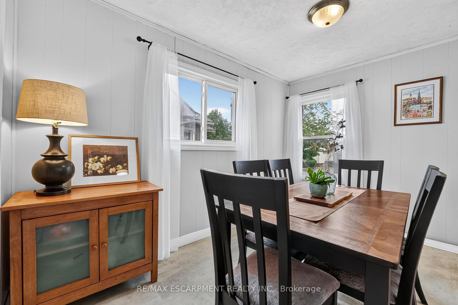 Photo 10 of 333 Simpson Avenue, Welland, Lincoln/Crowland — HOMEH