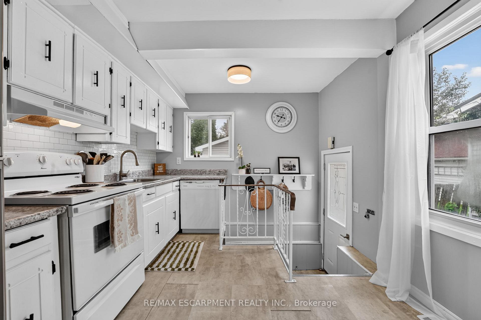 Photo 13 of 333 Simpson Avenue, Welland, Lincoln/Crowland — HOMEH