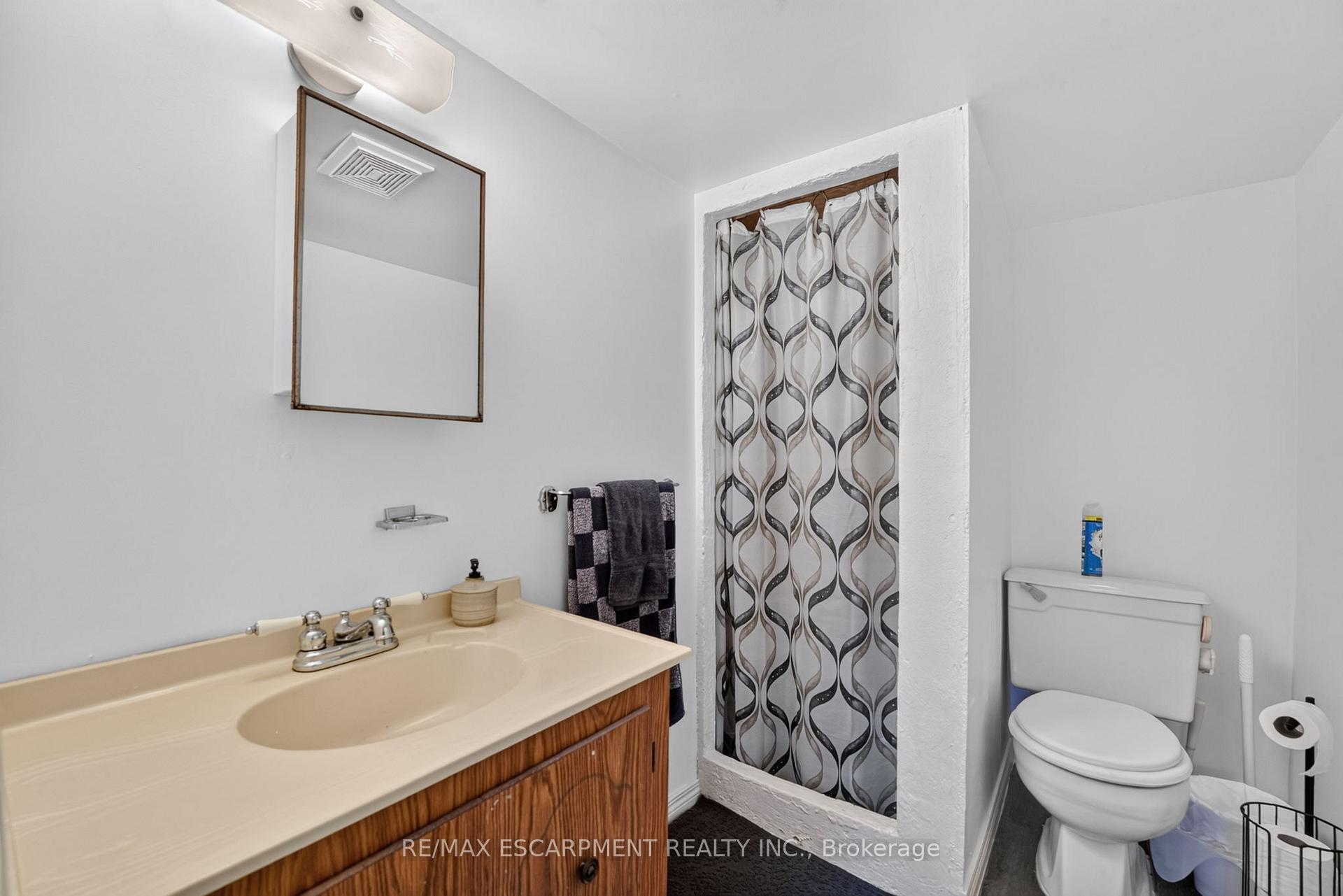 Photo 26 of 333 Simpson Avenue, Welland, Lincoln/Crowland — HOMEH