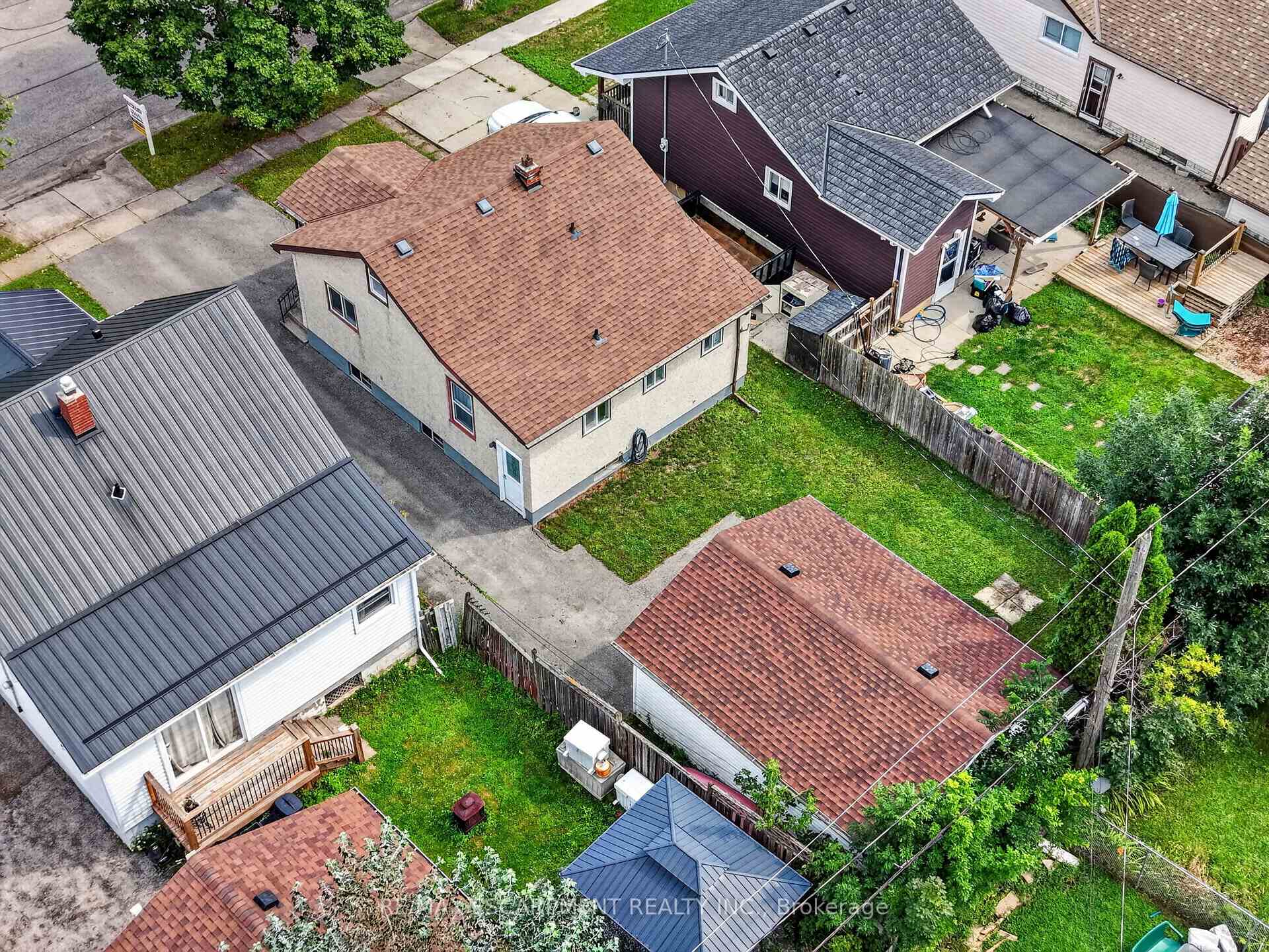 Photo 38 of 333 Simpson Avenue, Welland, Lincoln/Crowland — HOMEH