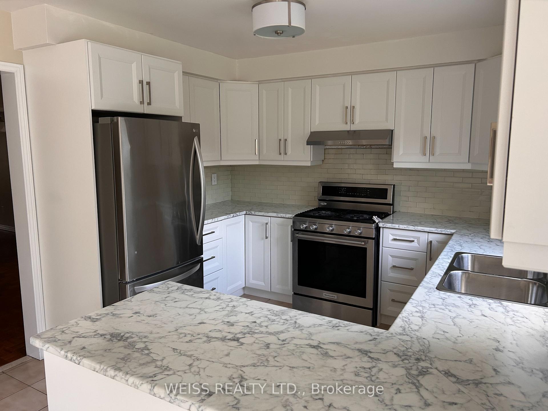 Photo 8 of 122 Torii Street, Vaughan, East Woodbridge — HOMEH