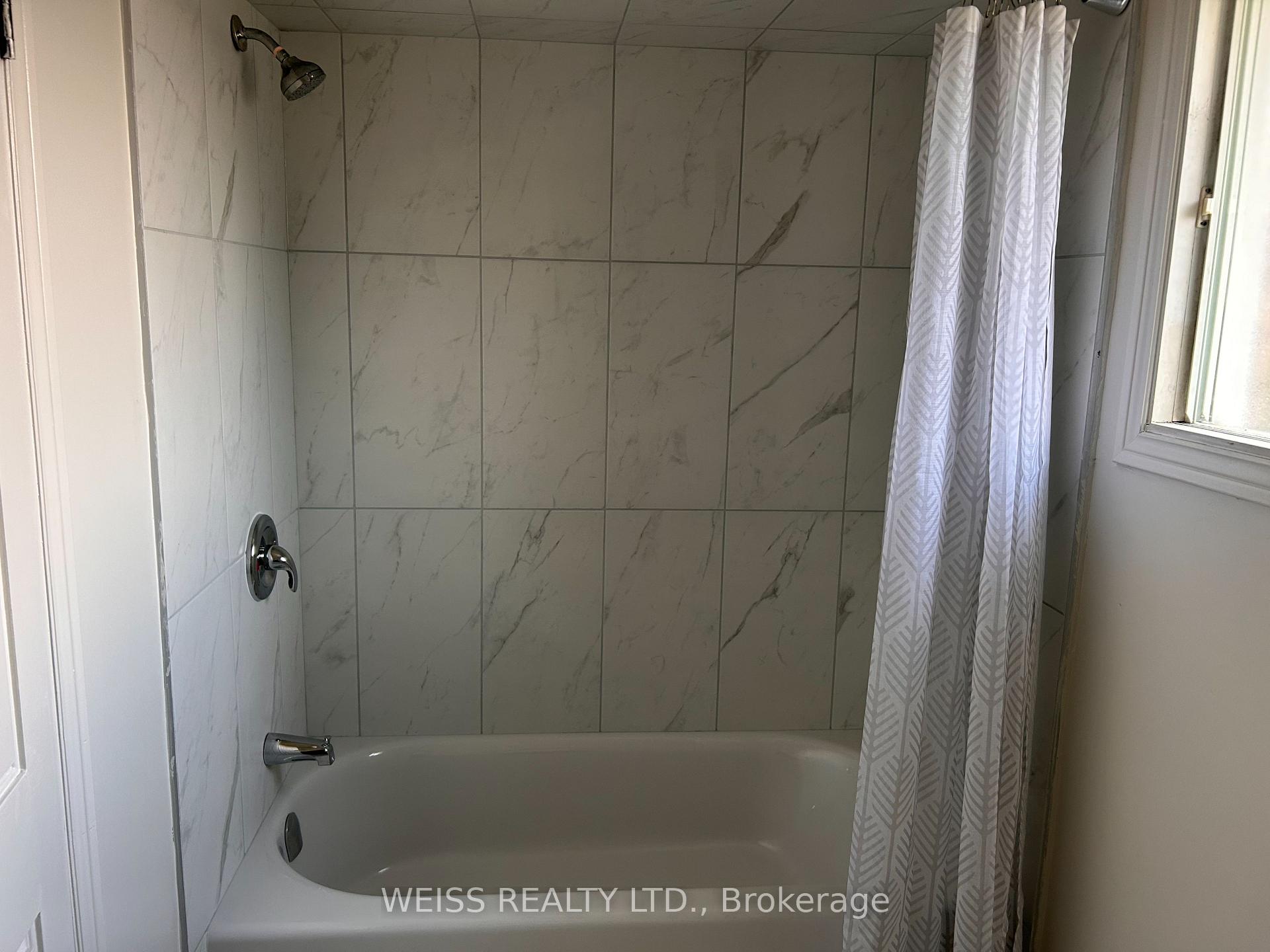 Photo 15 of 122 Torii Street, Vaughan, East Woodbridge — HOMEH