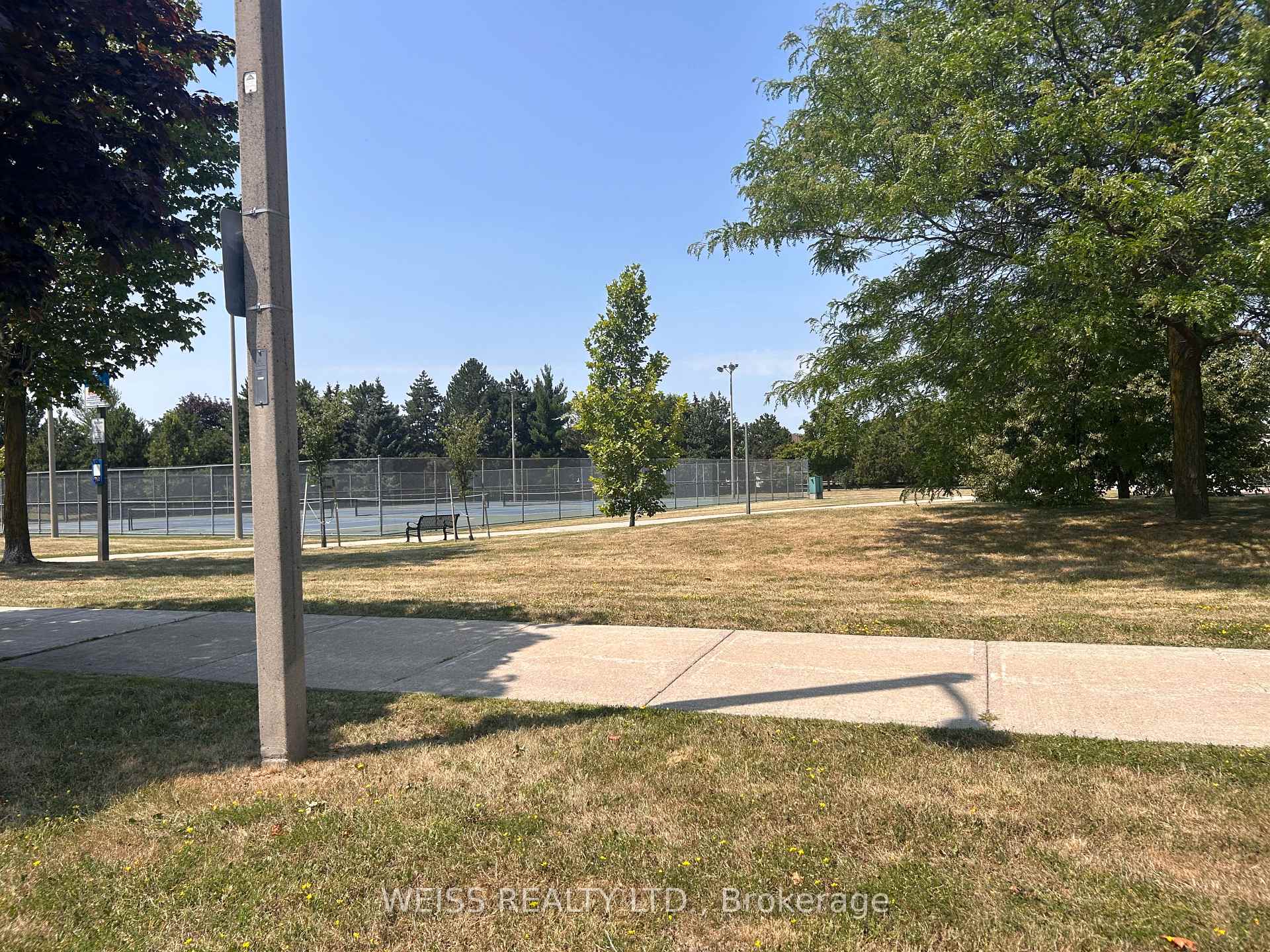 Photo 21 of 122 Torii Street, Vaughan, East Woodbridge — HOMEH