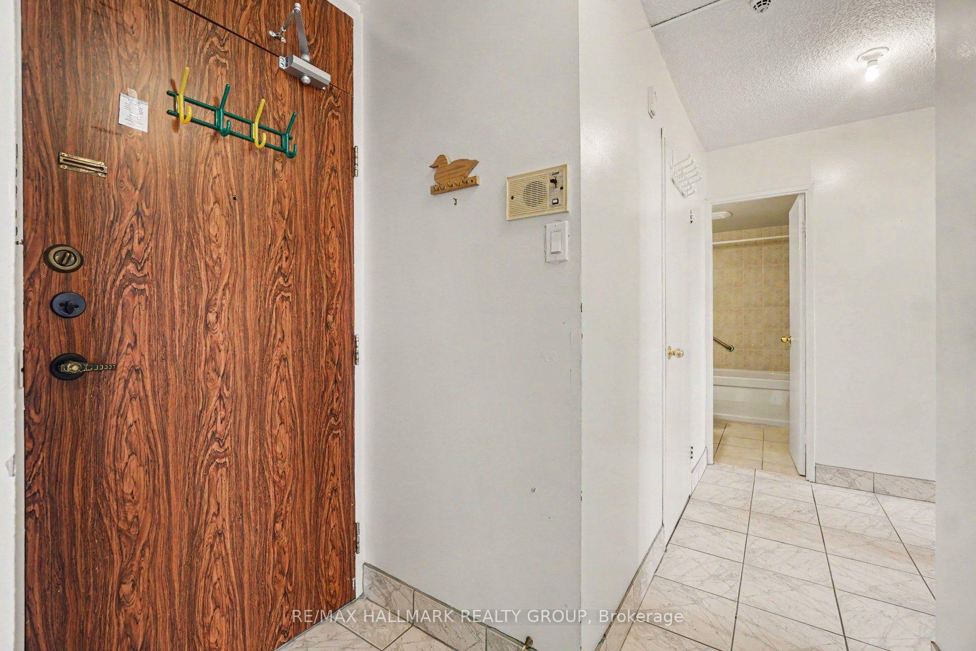 Photo 7 of Unit 1417, 2000 Jasmine Crescent, Ottawa, Beacon Hill South — HOMEH
