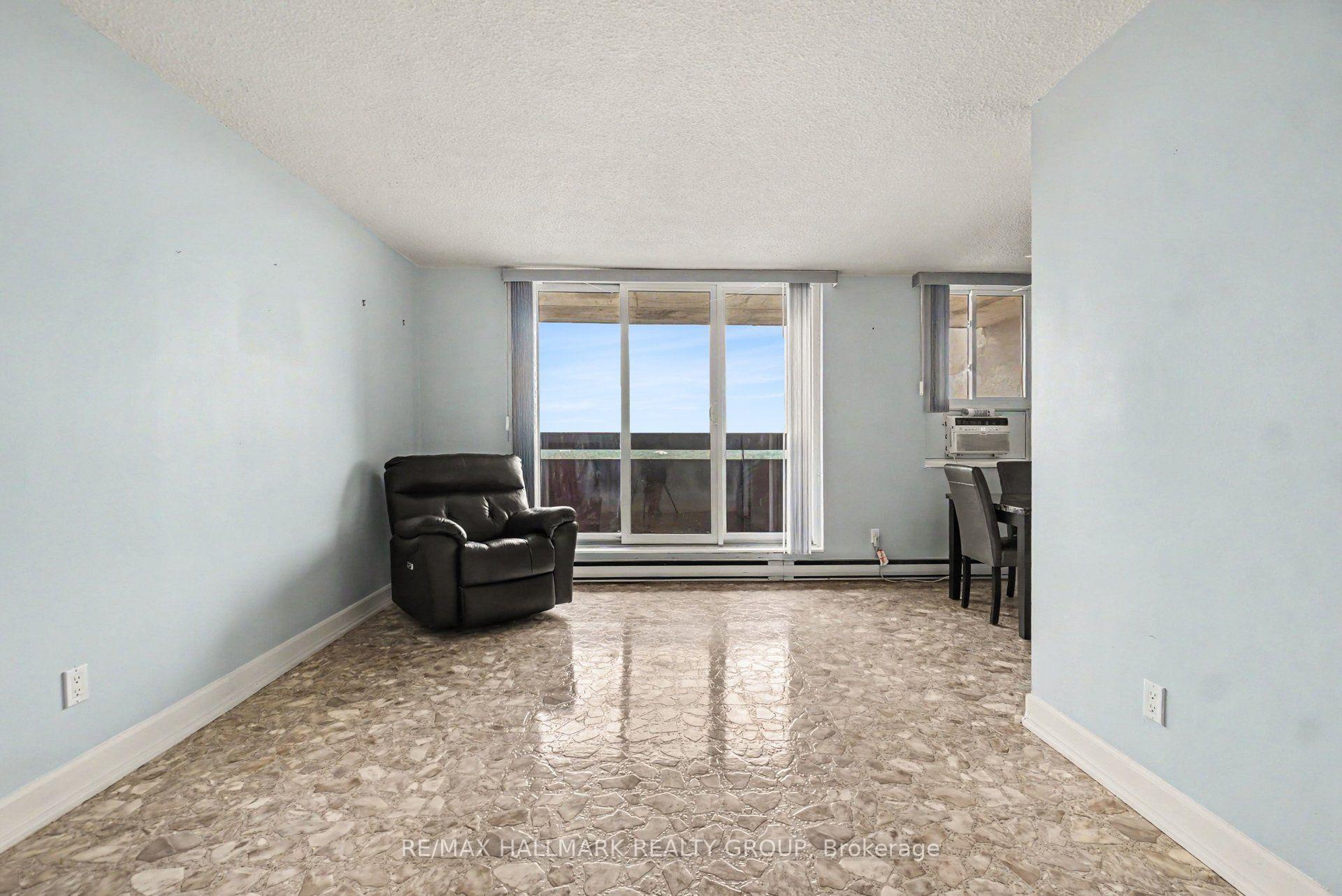 Photo 9 of Unit 1417, 2000 Jasmine Crescent, Ottawa, Beacon Hill South — HOMEH