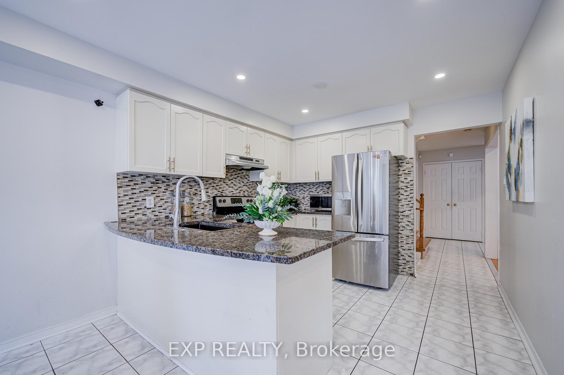 Photo 13 of 211 Sophia Road, Markham, Middlefield — HOMEH