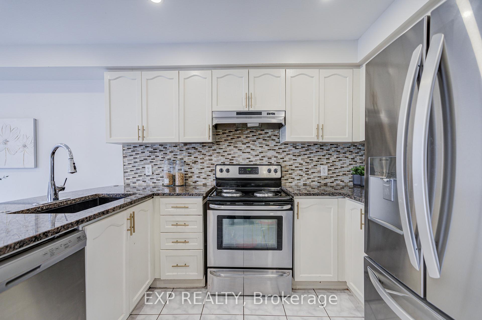 Photo 15 of 211 Sophia Road, Markham, Middlefield — HOMEH