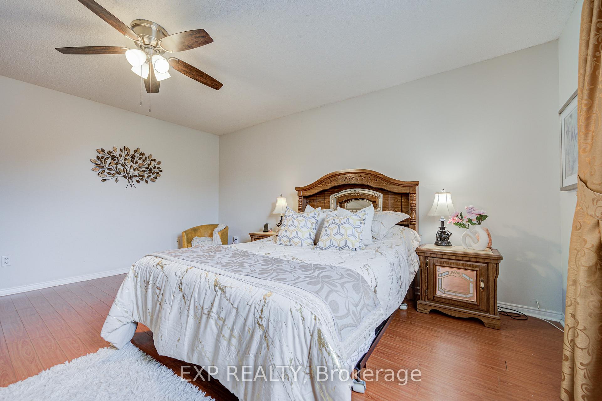 Photo 19 of 211 Sophia Road, Markham, Middlefield — HOMEH