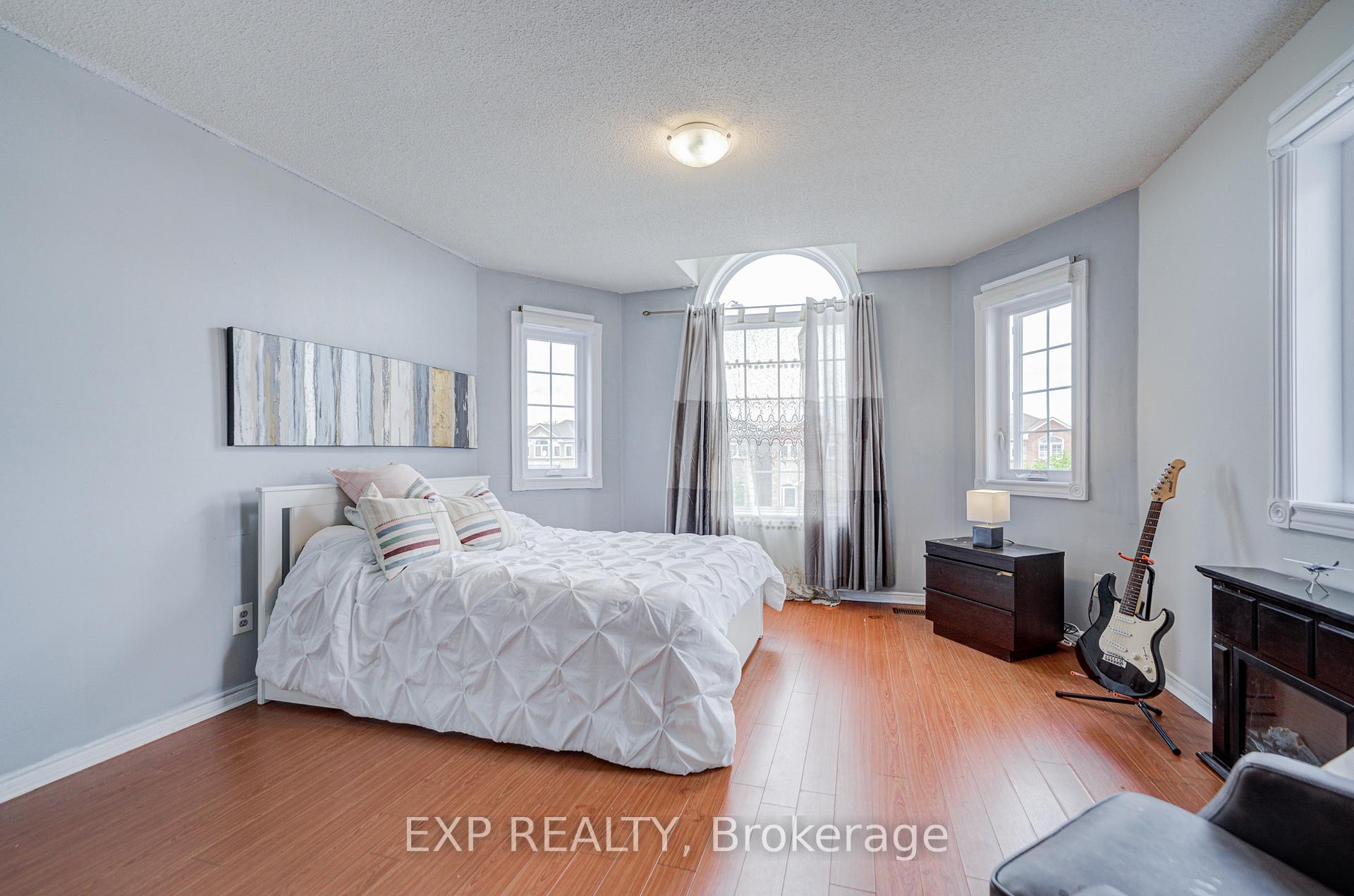 Photo 28 of 211 Sophia Road, Markham, Middlefield — HOMEH