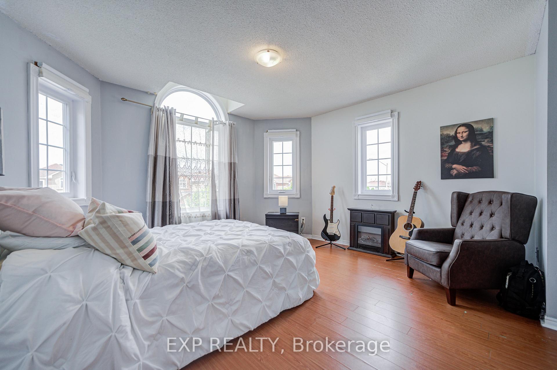 Photo 30 of 211 Sophia Road, Markham, Middlefield — HOMEH