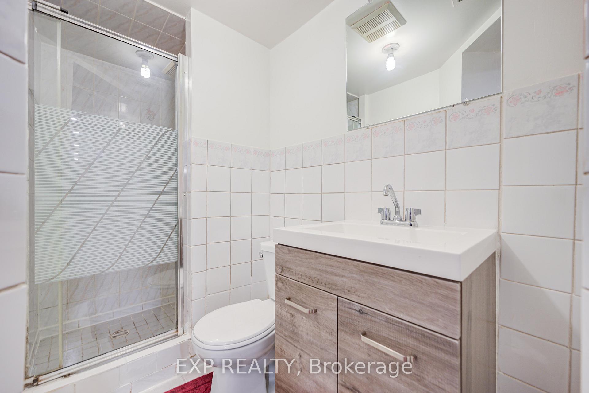 Photo 31 of 211 Sophia Road, Markham, Middlefield — HOMEH