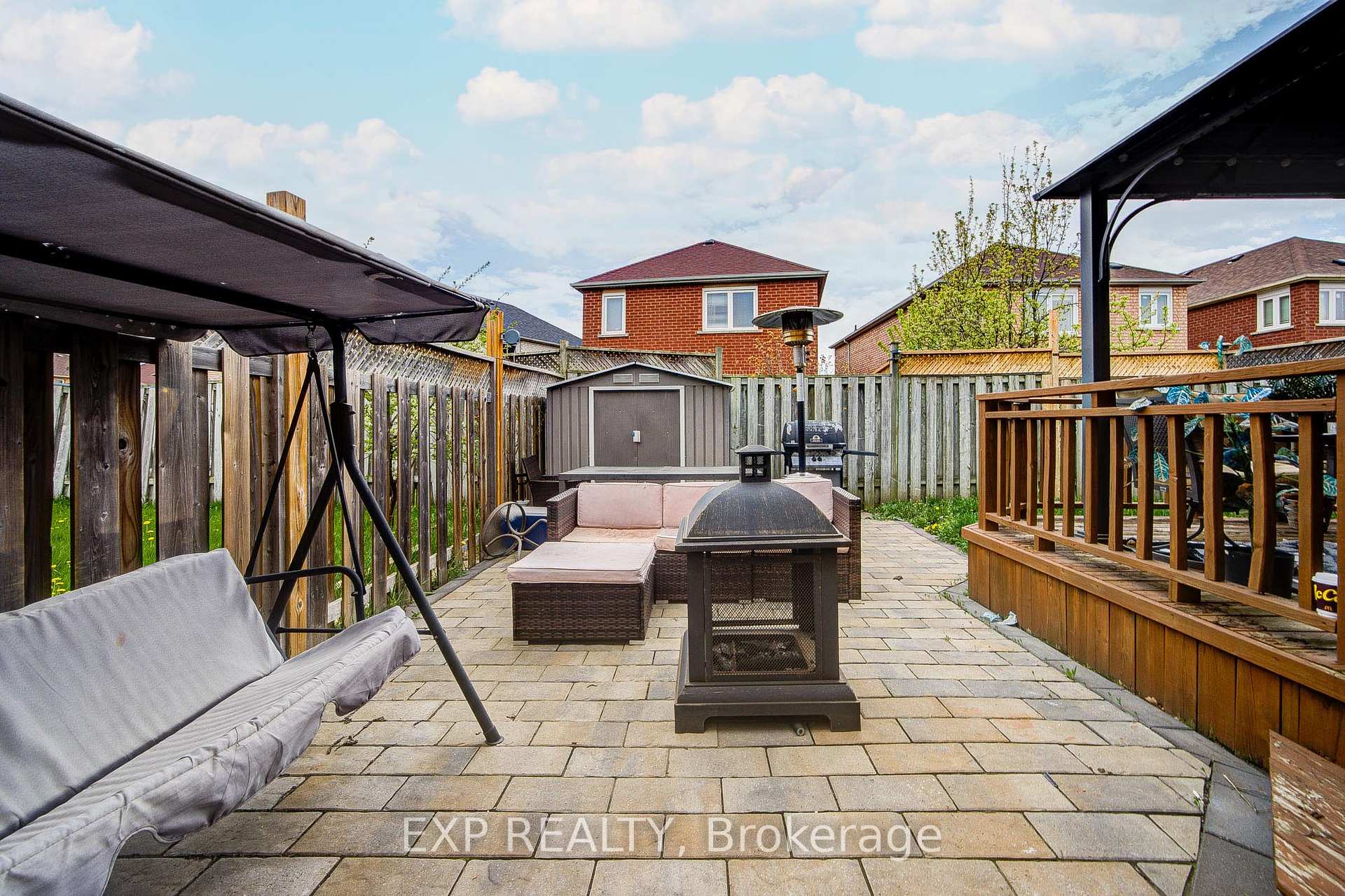 Photo 40 of 211 Sophia Road, Markham, Middlefield — HOMEH