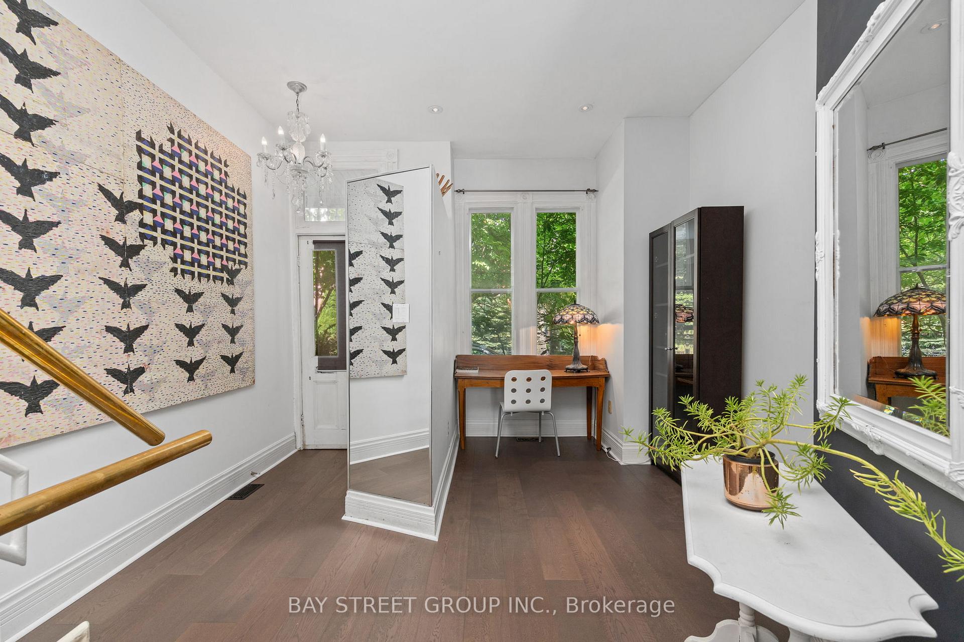 Photo 6 of 236 Seaton Street, Toronto, Moss Park — HOMEH