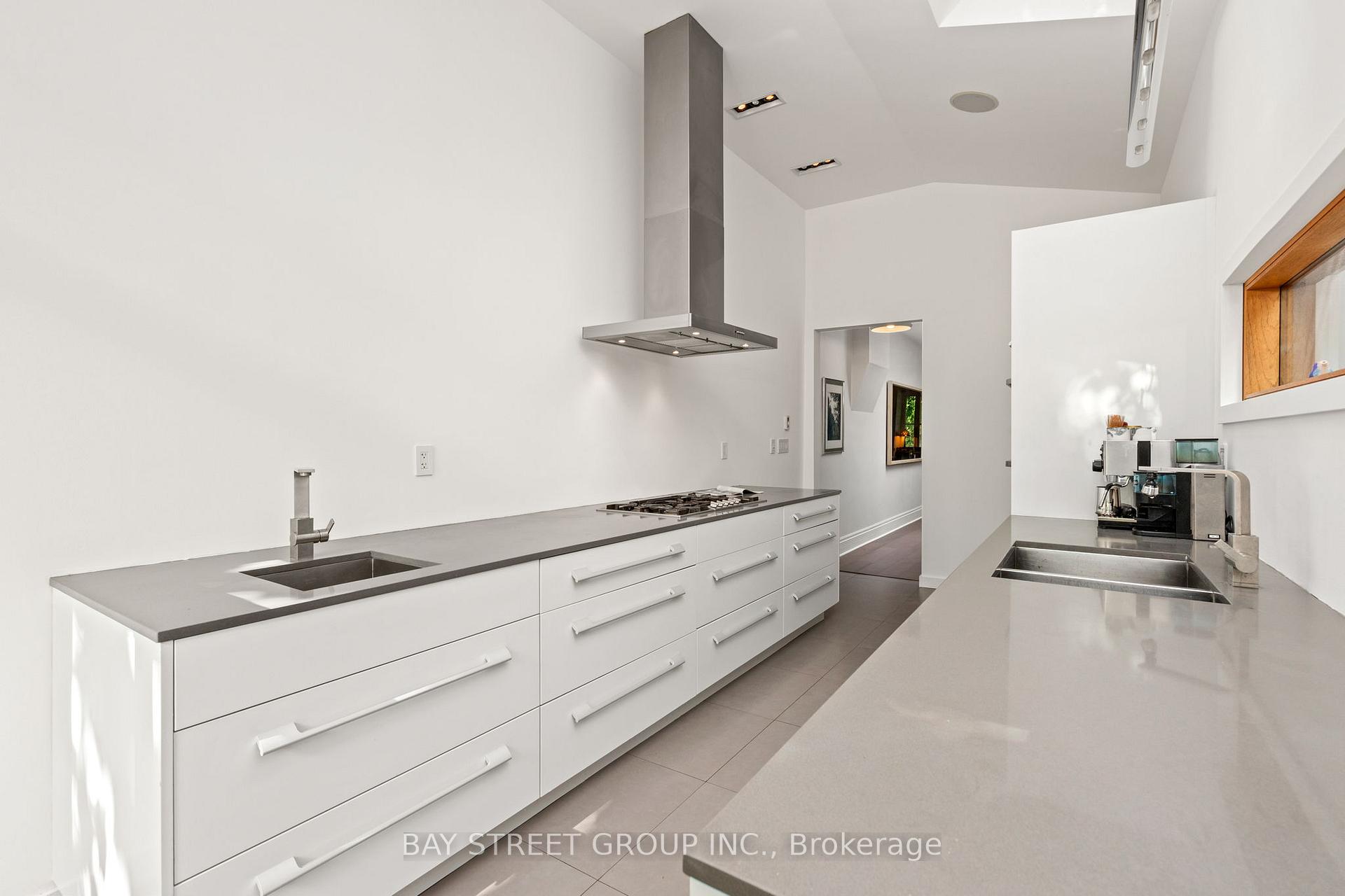 Photo 16 of 236 Seaton Street, Toronto, Moss Park — HOMEH