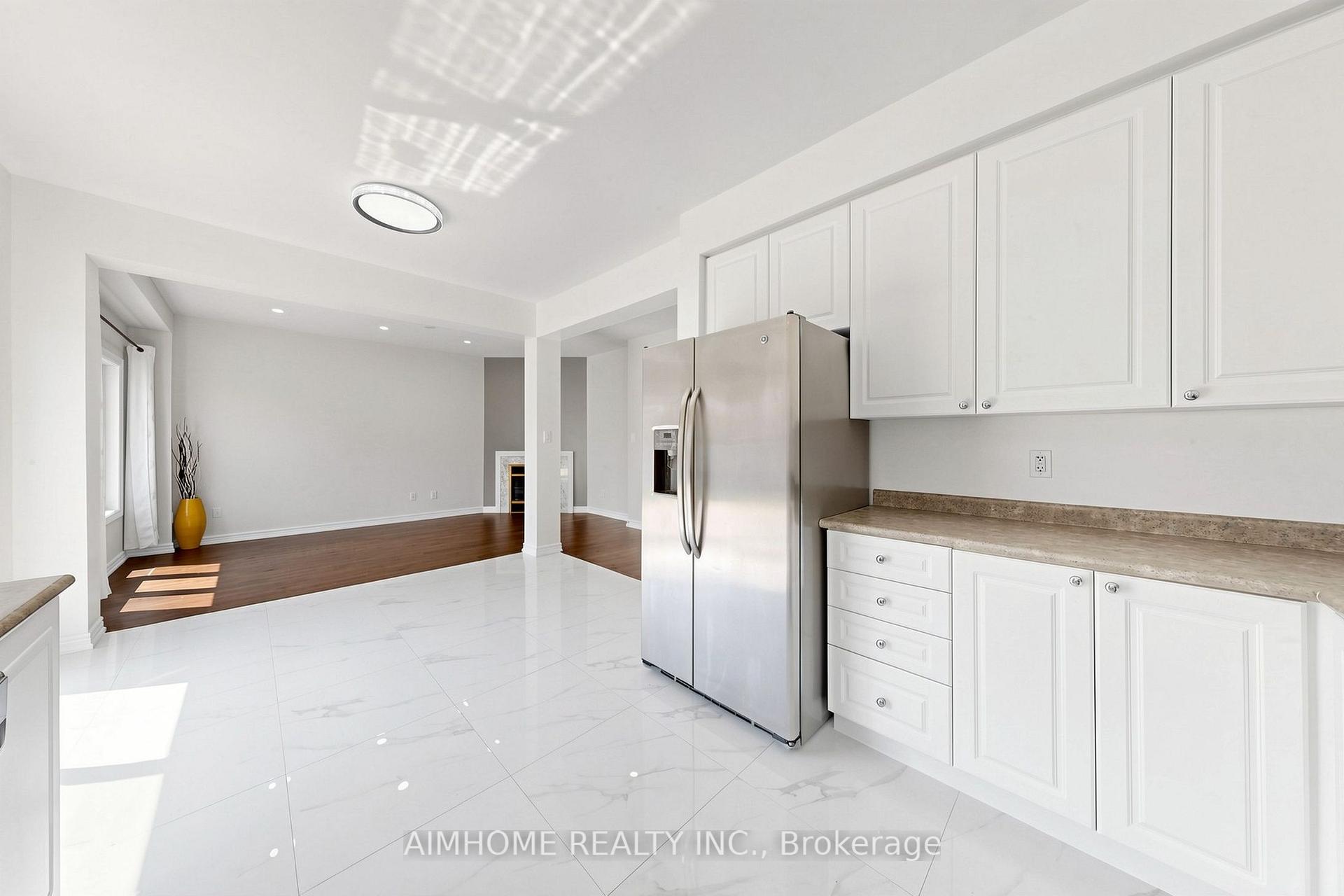 Photo 12 of 87 River Ridge Boulevard, Aurora, Bayview Northeast — HOMEH