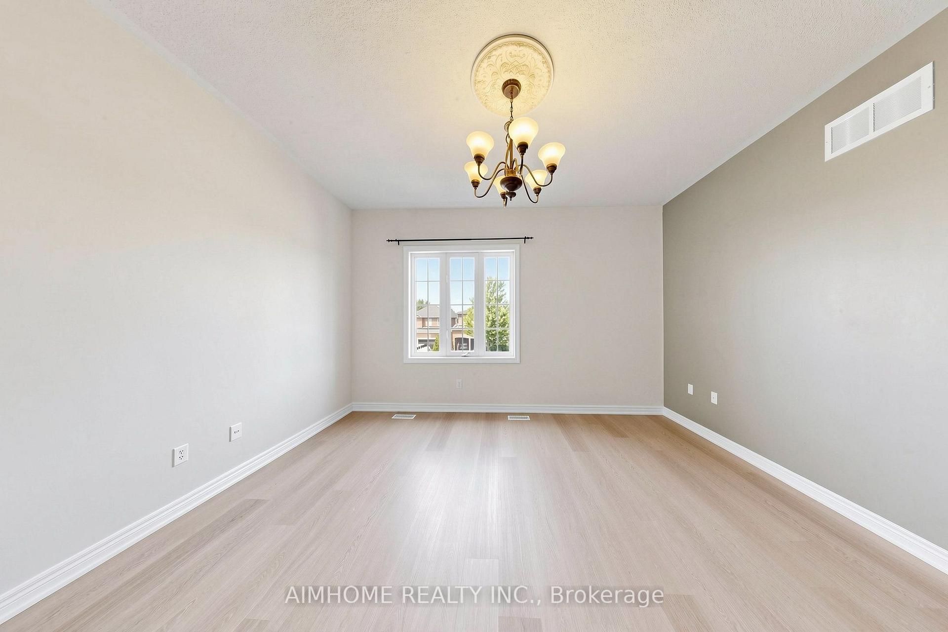 Photo 26 of 87 River Ridge Boulevard, Aurora, Bayview Northeast — HOMEH