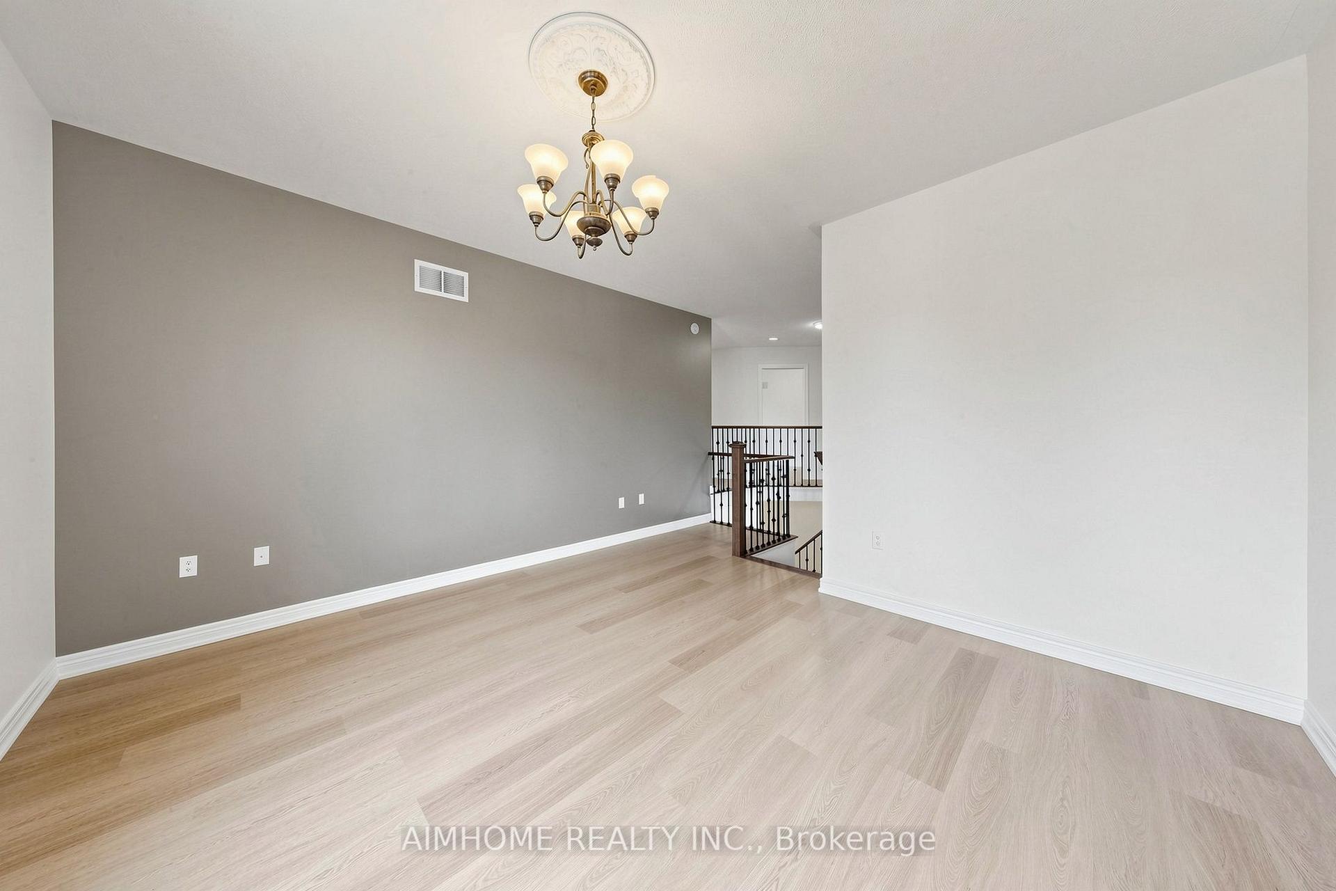 Photo 27 of 87 River Ridge Boulevard, Aurora, Bayview Northeast — HOMEH