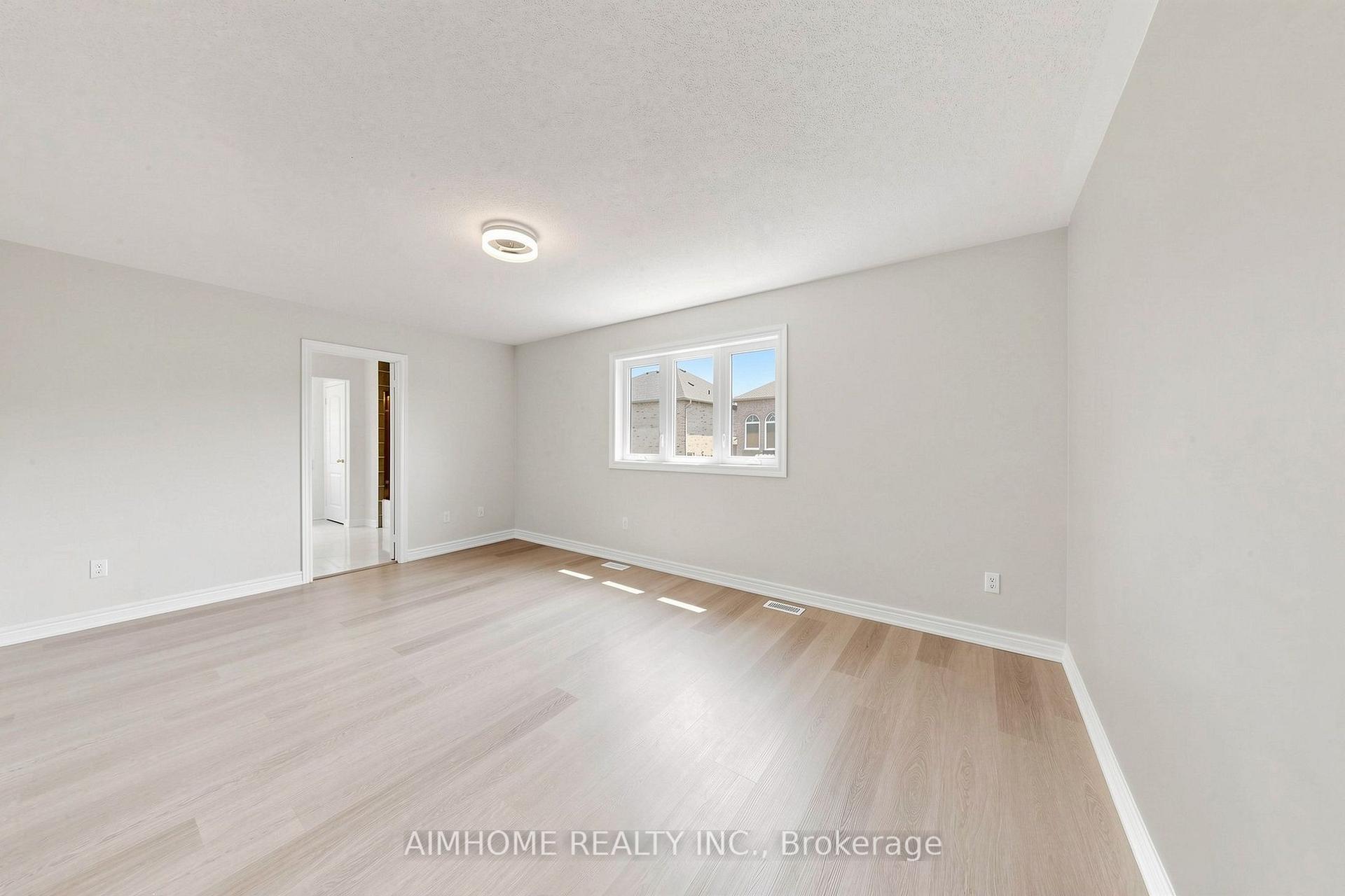 Photo 28 of 87 River Ridge Boulevard, Aurora, Bayview Northeast — HOMEH