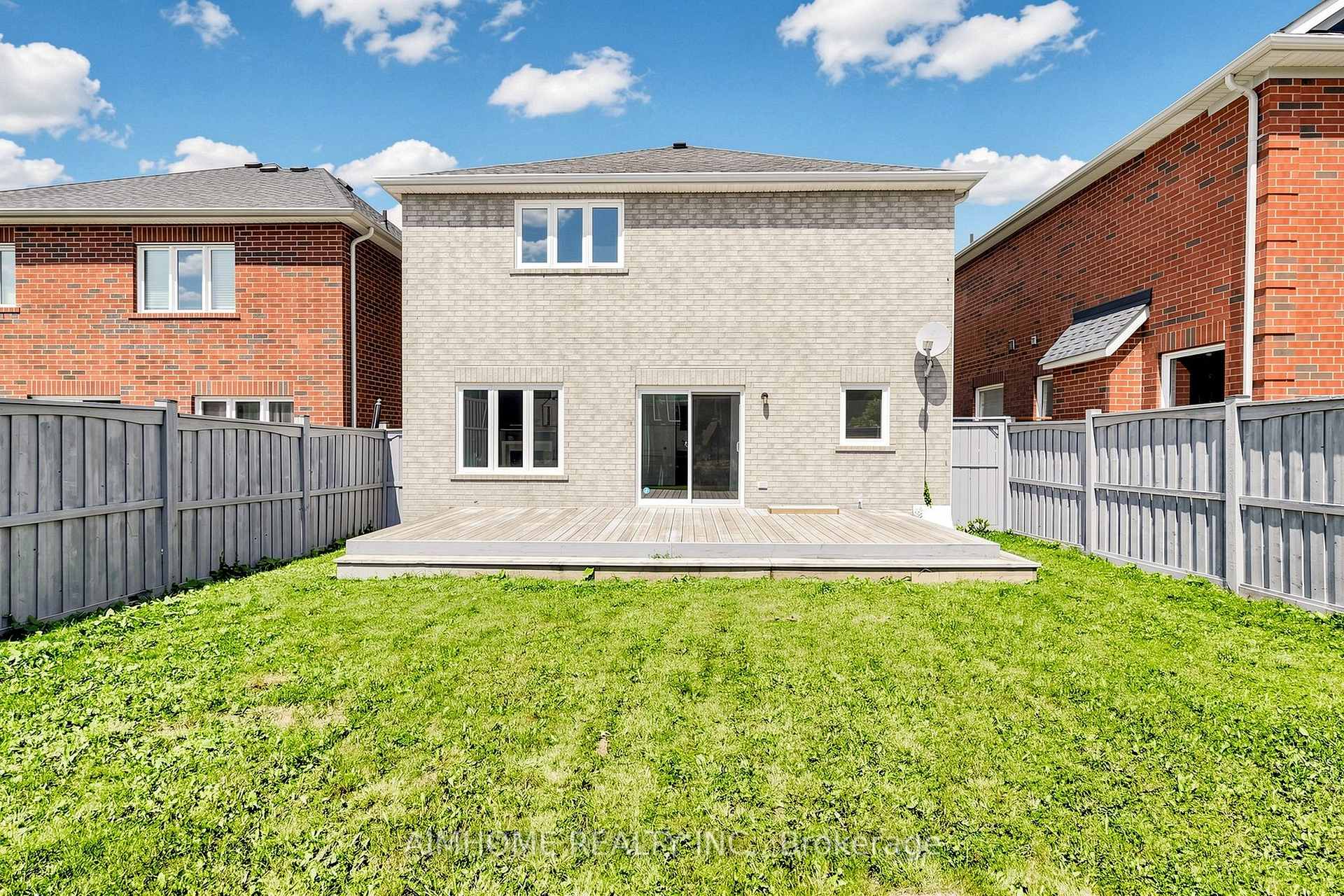 Photo 47 of 87 River Ridge Boulevard, Aurora, Bayview Northeast — HOMEH