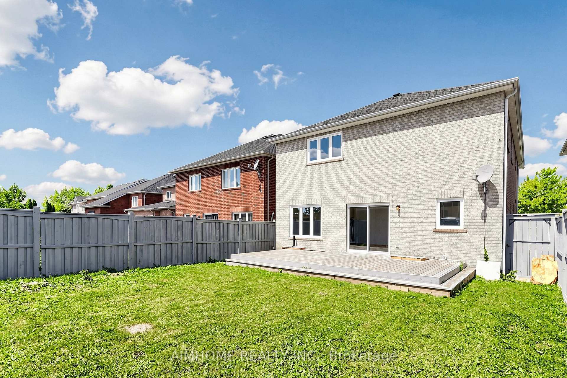 Photo 49 of 87 River Ridge Boulevard, Aurora, Bayview Northeast — HOMEH